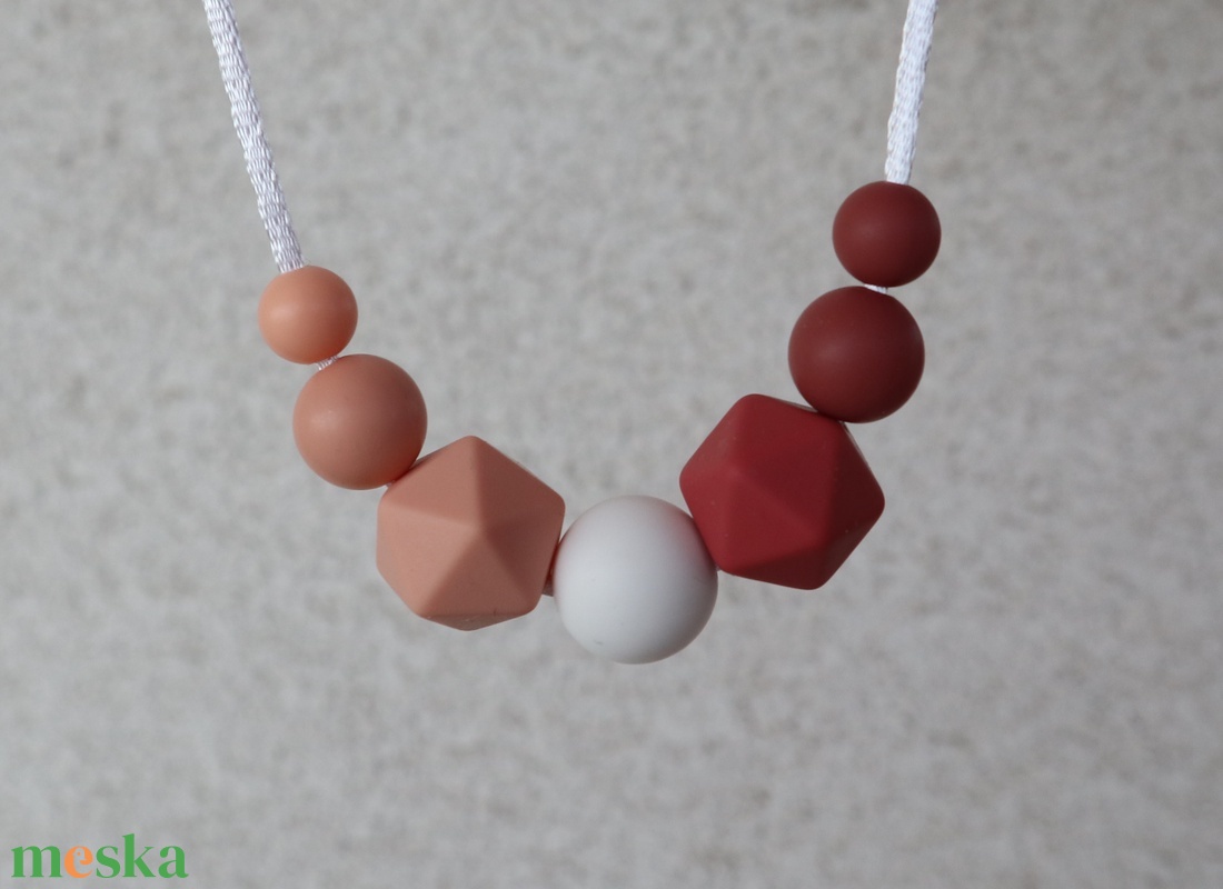 Szoncha szilikon szenzoros és rágcsalánc - ékszer - nyaklánc - bogyós nyaklánc - Meska.hu