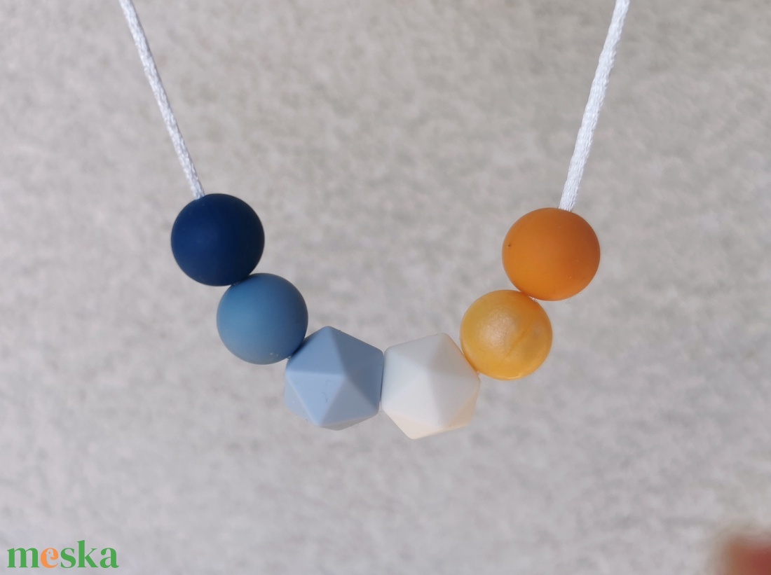 Szoncha szilikon szenzoros és rágcsalánc - ékszer - nyaklánc - bogyós nyaklánc - Meska.hu