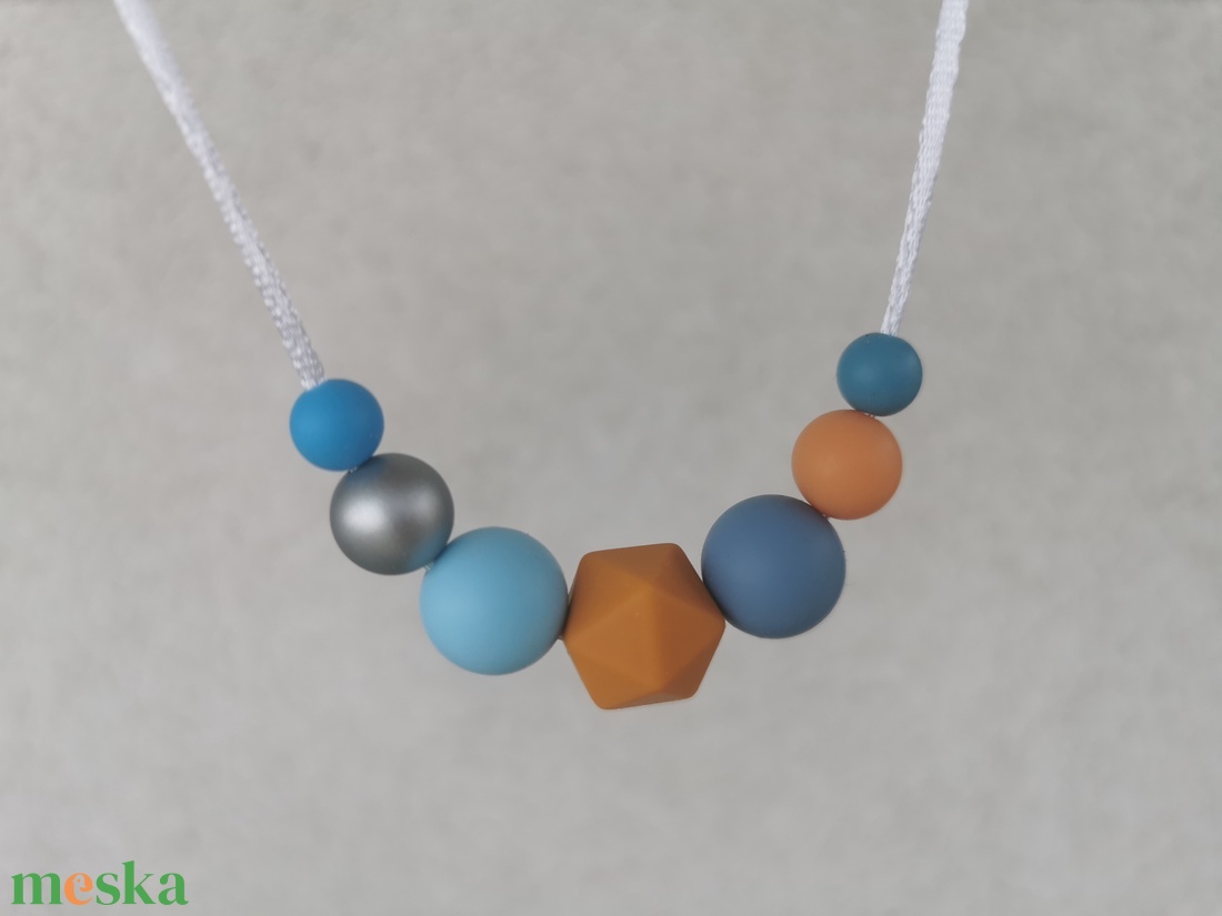 Szoncha szilikon szenzoros és rágcsalánc - ékszer - nyaklánc - bogyós nyaklánc - Meska.hu