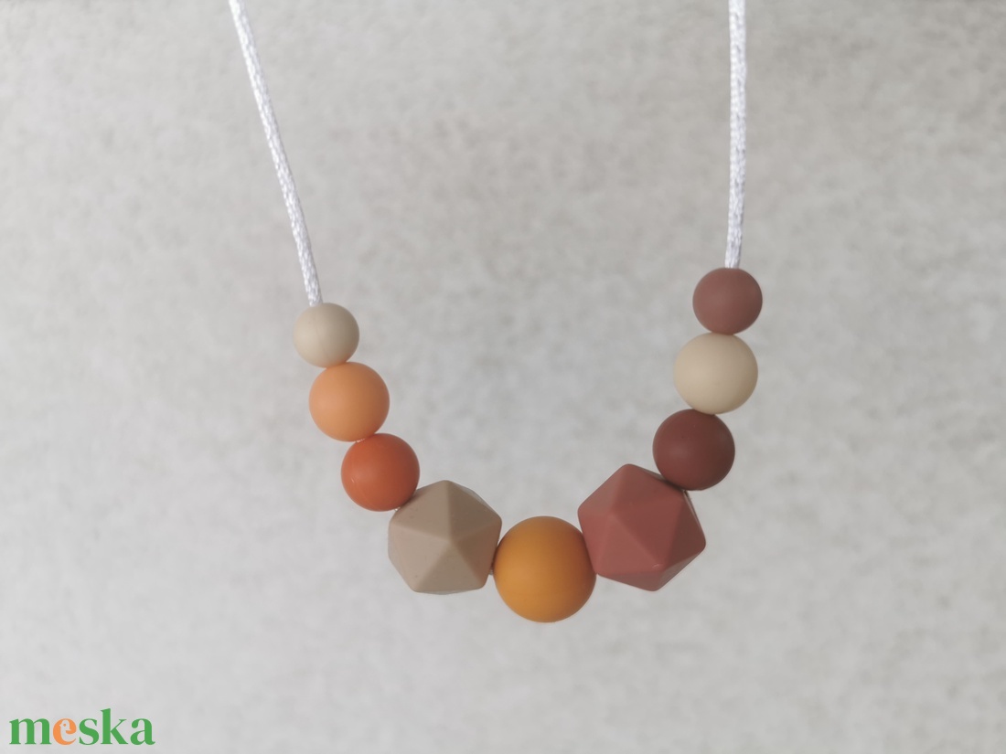 Szoncha szilikon szenzoros és rágcsalánc - ékszer - nyaklánc - bogyós nyaklánc - Meska.hu