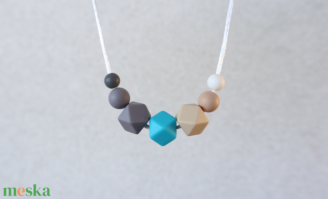 Szoncha szilikon szenzoros és rágcsalánc - ékszer - nyaklánc - bogyós nyaklánc - Meska.hu