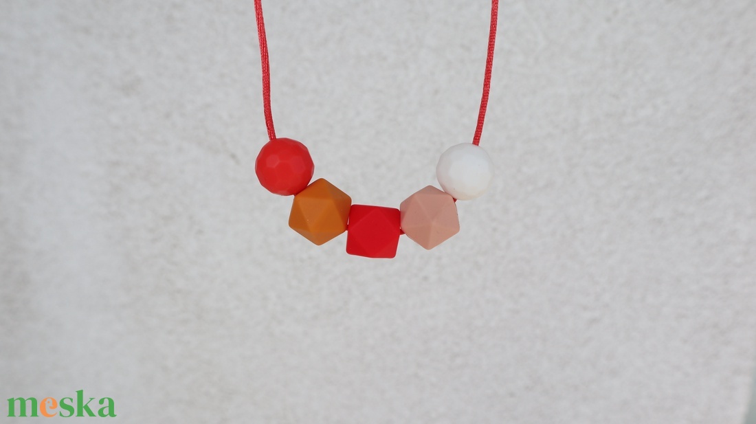 Szoncha szilikon szenzoros és rágcsalánc - ékszer - nyaklánc - bogyós nyaklánc - Meska.hu