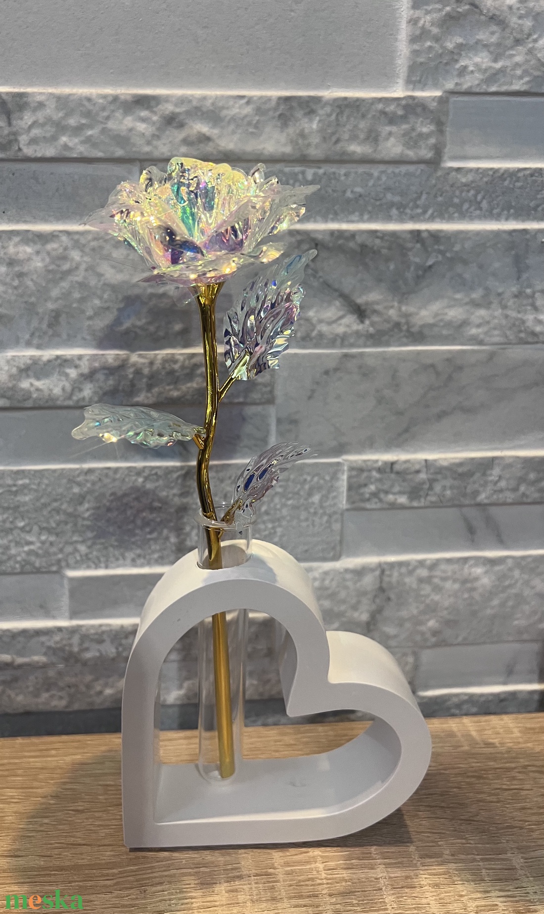 Szív alakú váza virággal - otthon & életmód - dekoráció - asztal és polc dekoráció - asztaldísz - Meska.hu