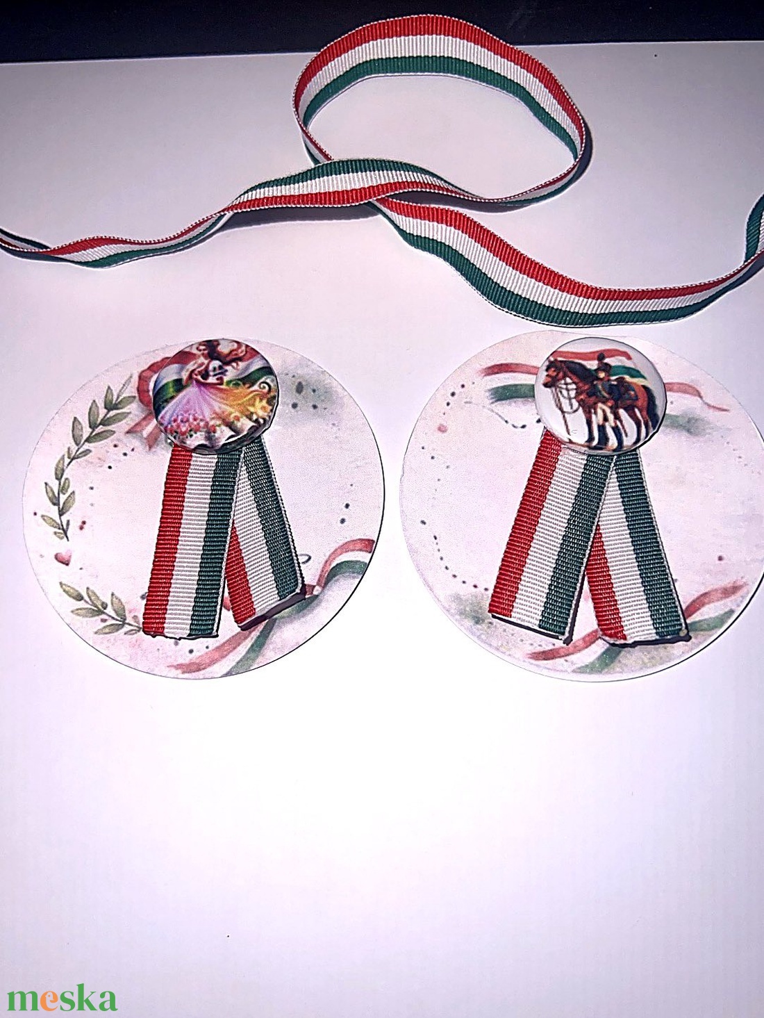 Egyedi kokárda - ékszer - kitűző és bross - Meska.hu