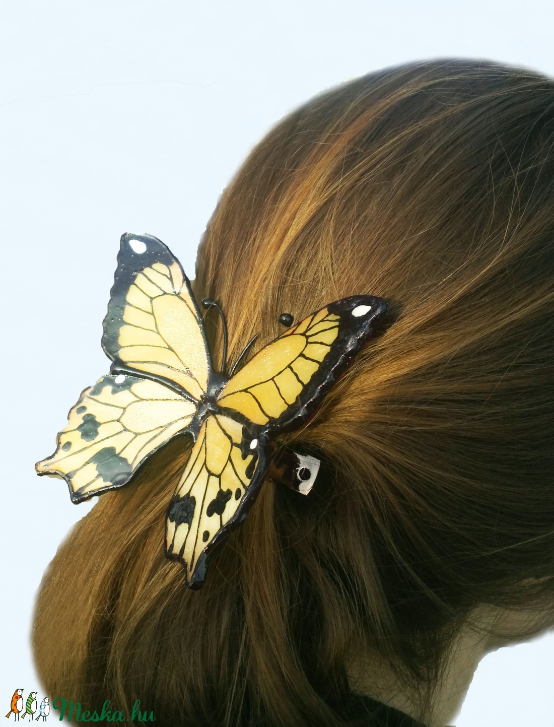 Francia hajcsat: Kézzel festett Fecskefarkú lepke, tiffanyból - ruha & divat - hajdísz & hajcsat - hajcsat & hajtű - Meska.hu
