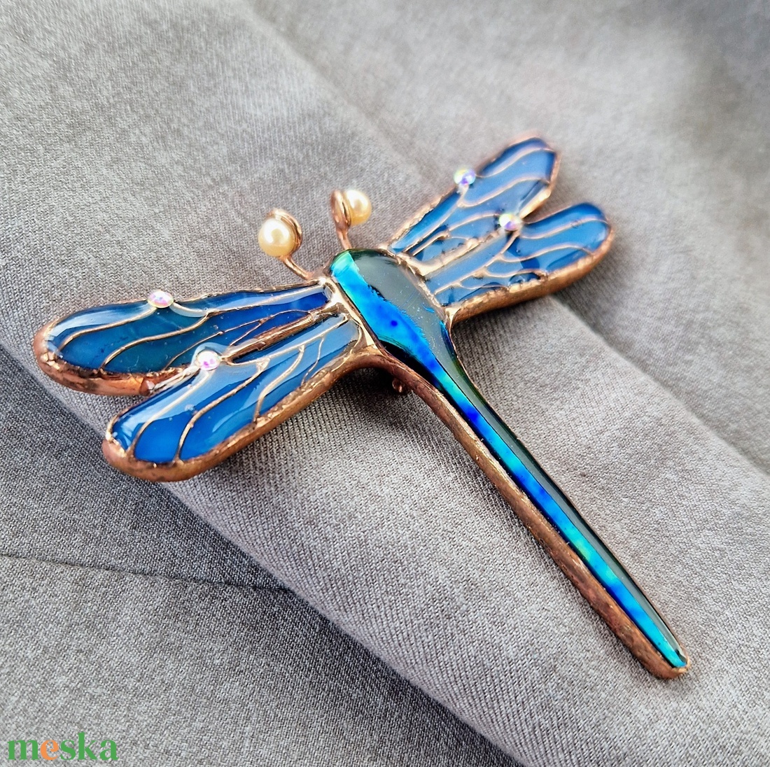 Art Nuovo kék szitakötő- bross II. - ékszer - kitűző és bross - Meska.hu