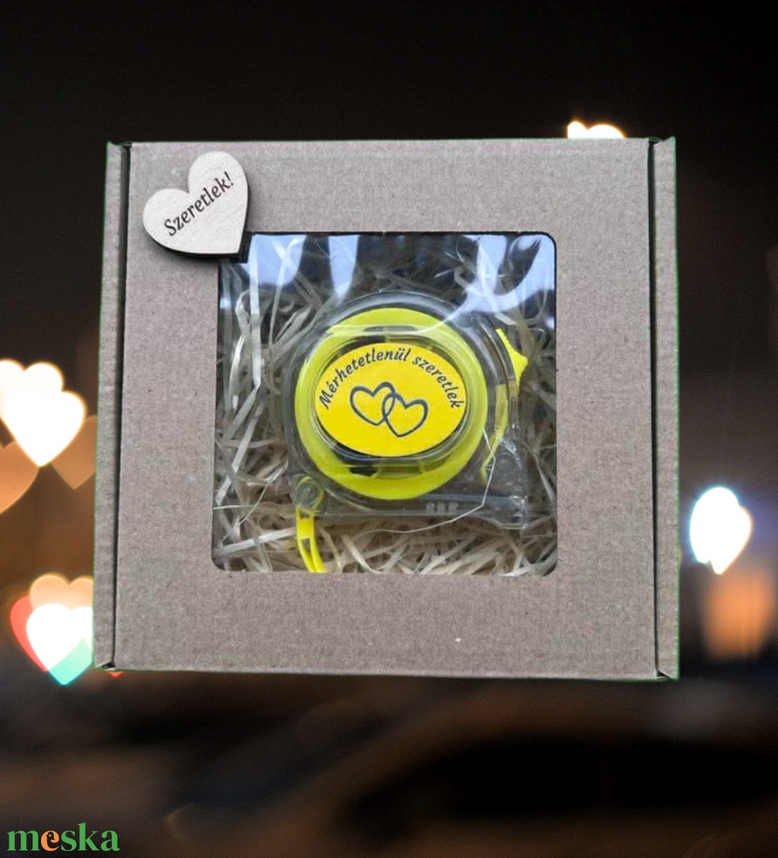 Mérőszalag egyedi gravírozással, dobozban - kellékek & szerszámok - vegyes alapanyag - egyéb alapanyag - Meska.hu