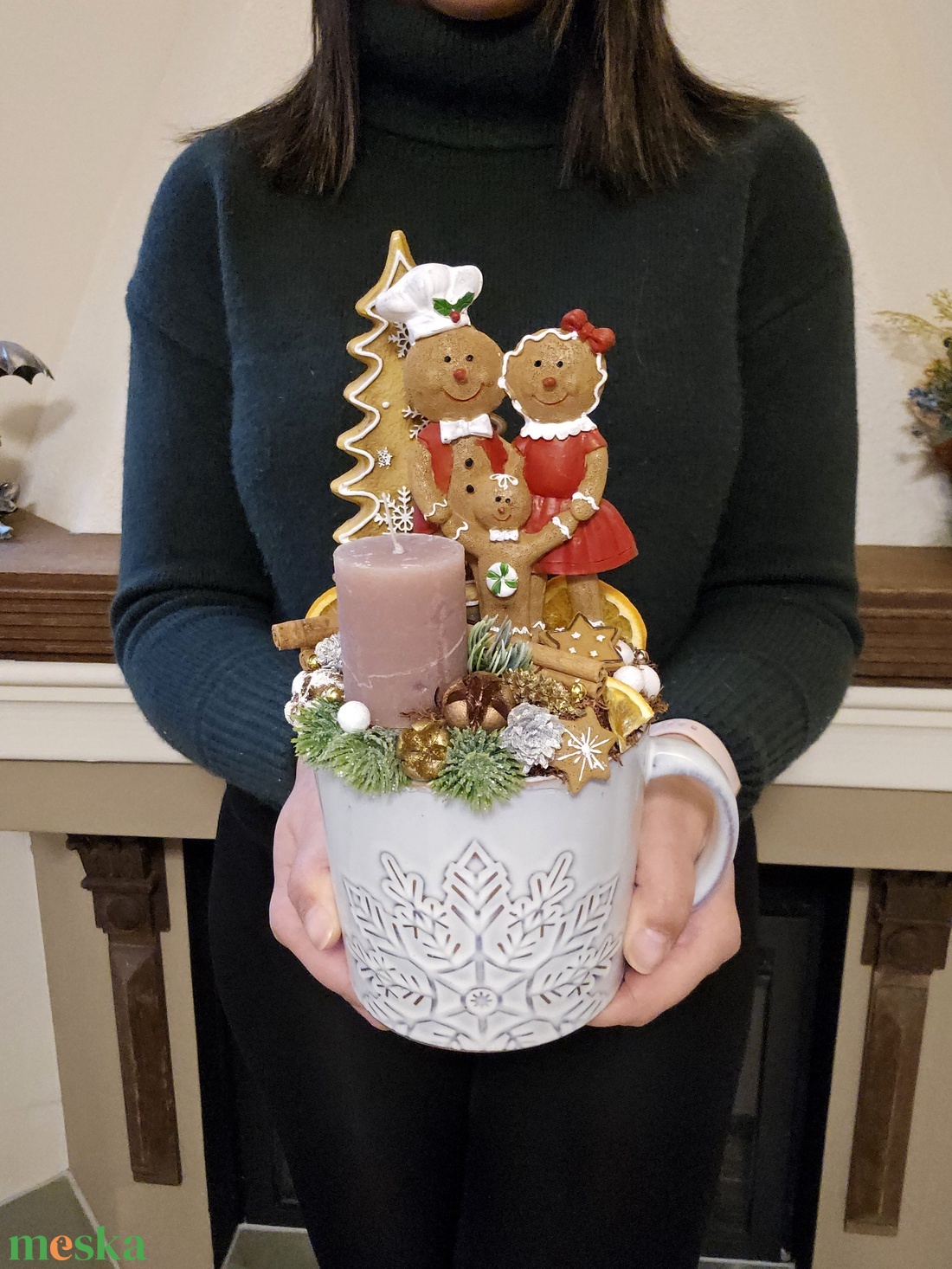 Mézeskalács jelenetes óriás bögrés dekoráció - karácsony - karácsonyi lakásdekoráció - ünnepi asztaldekoráció - Meska.hu