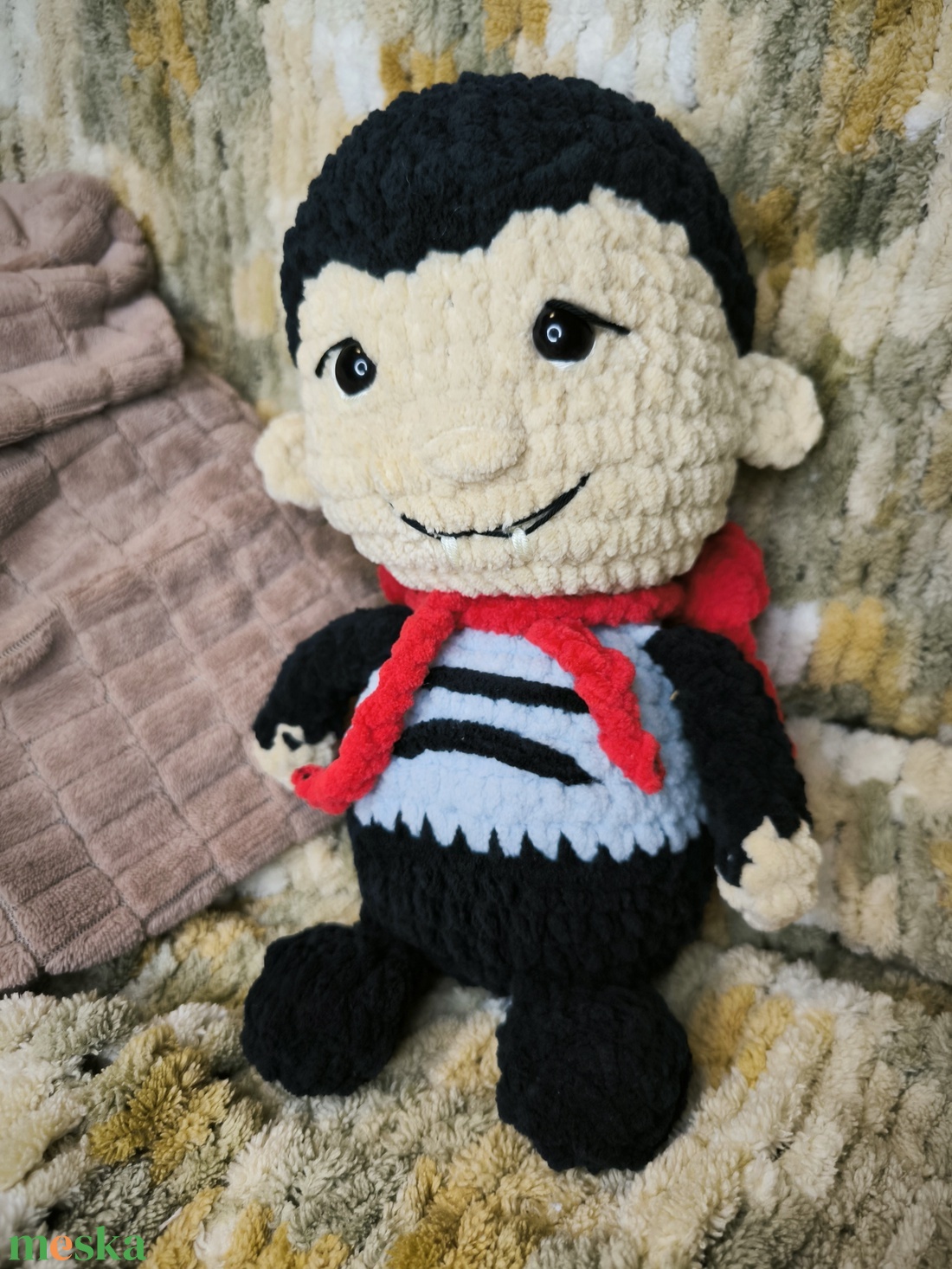 Horgolt vámpír  - játék & sport - plüssállat & játékfigura - más figura - Meska.hu