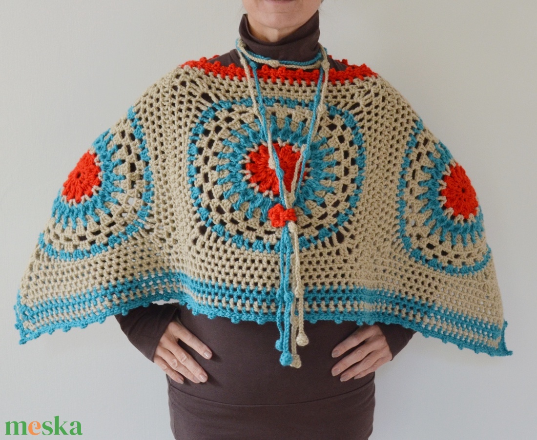 Mandala poncsó - ruha & divat - női ruha - poncsó - Meska.hu Mandala poncsó - ruha & divat - női ruha - poncsó - Meska.hu