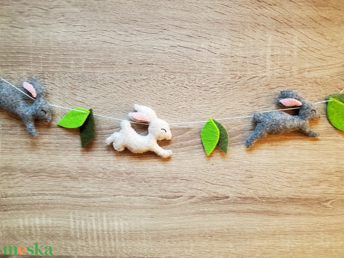 Nyuszis girland, füzér, baszoba dekoráció kiságyra, polc alá, falra - otthon & életmód - babaszoba, gyerekszoba - babaszoba dekoráció - Meska.hu