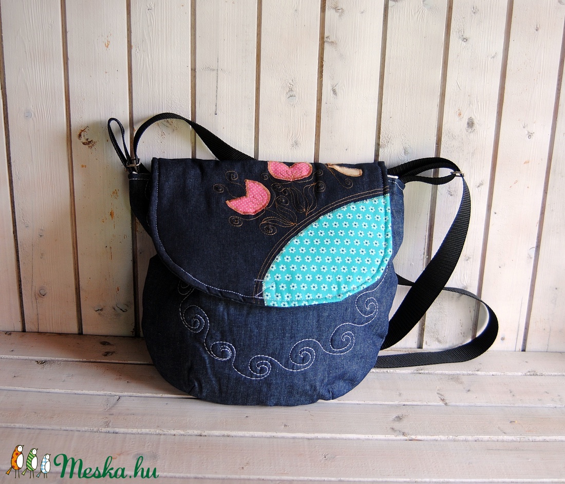 Adéle sötétkék hímzett női farmer táska, válltáska - táska & tok - kézitáska & válltáska - válltáska - Meska.hu