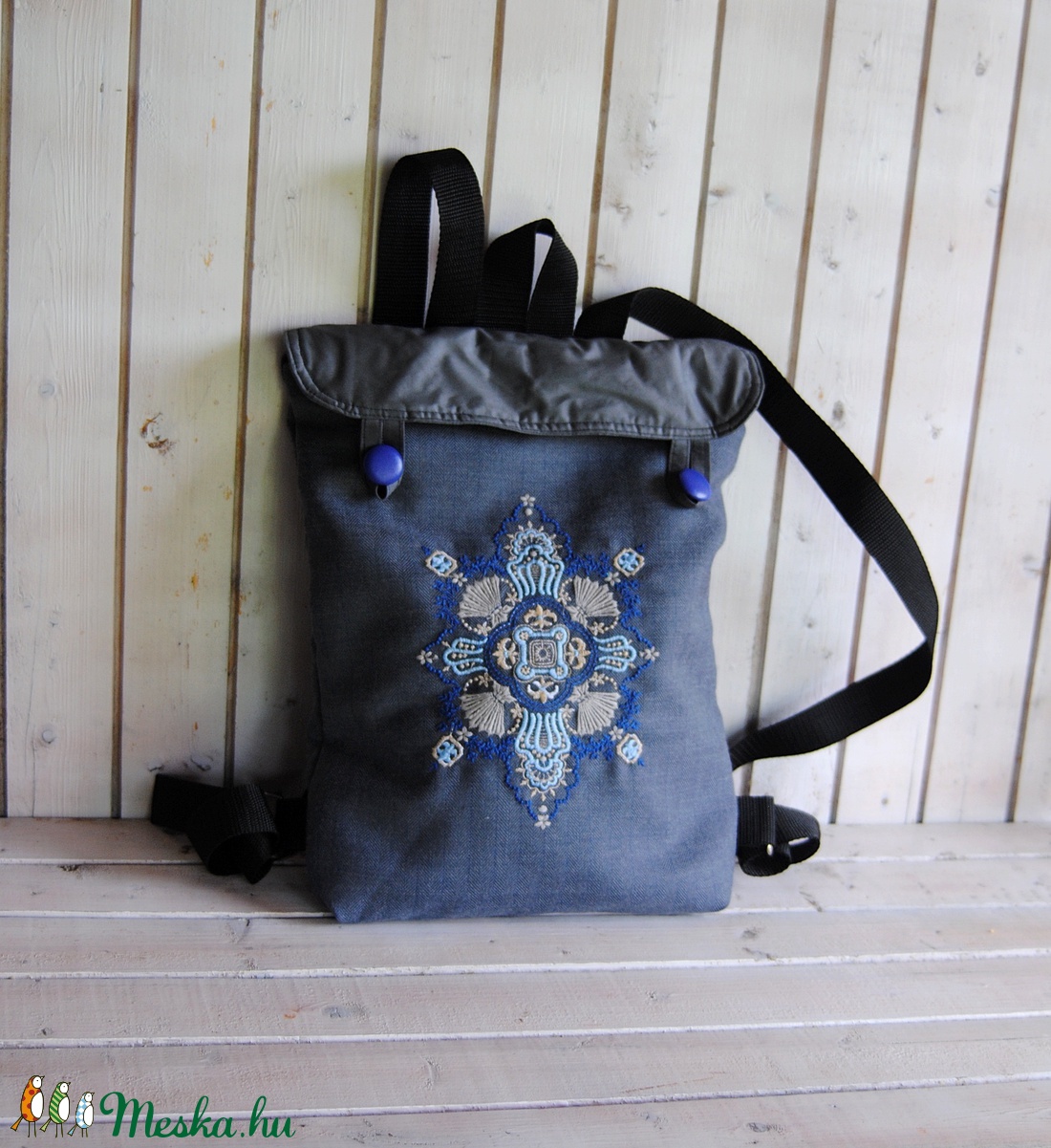 Hímzett virágos hátizsák -  - Meska.hu