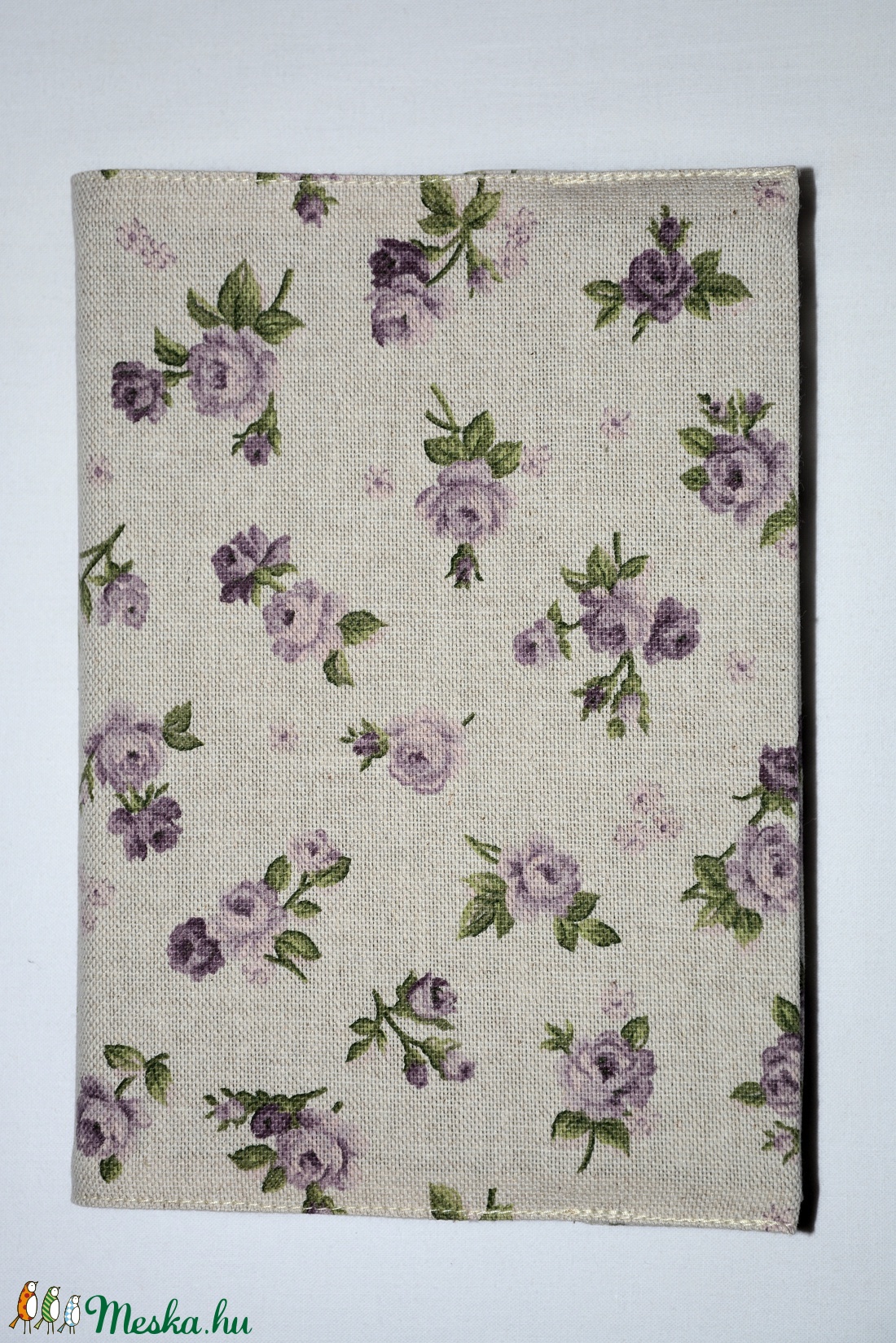 Rózsás-pöttyös könyvborító -  - Meska.hu