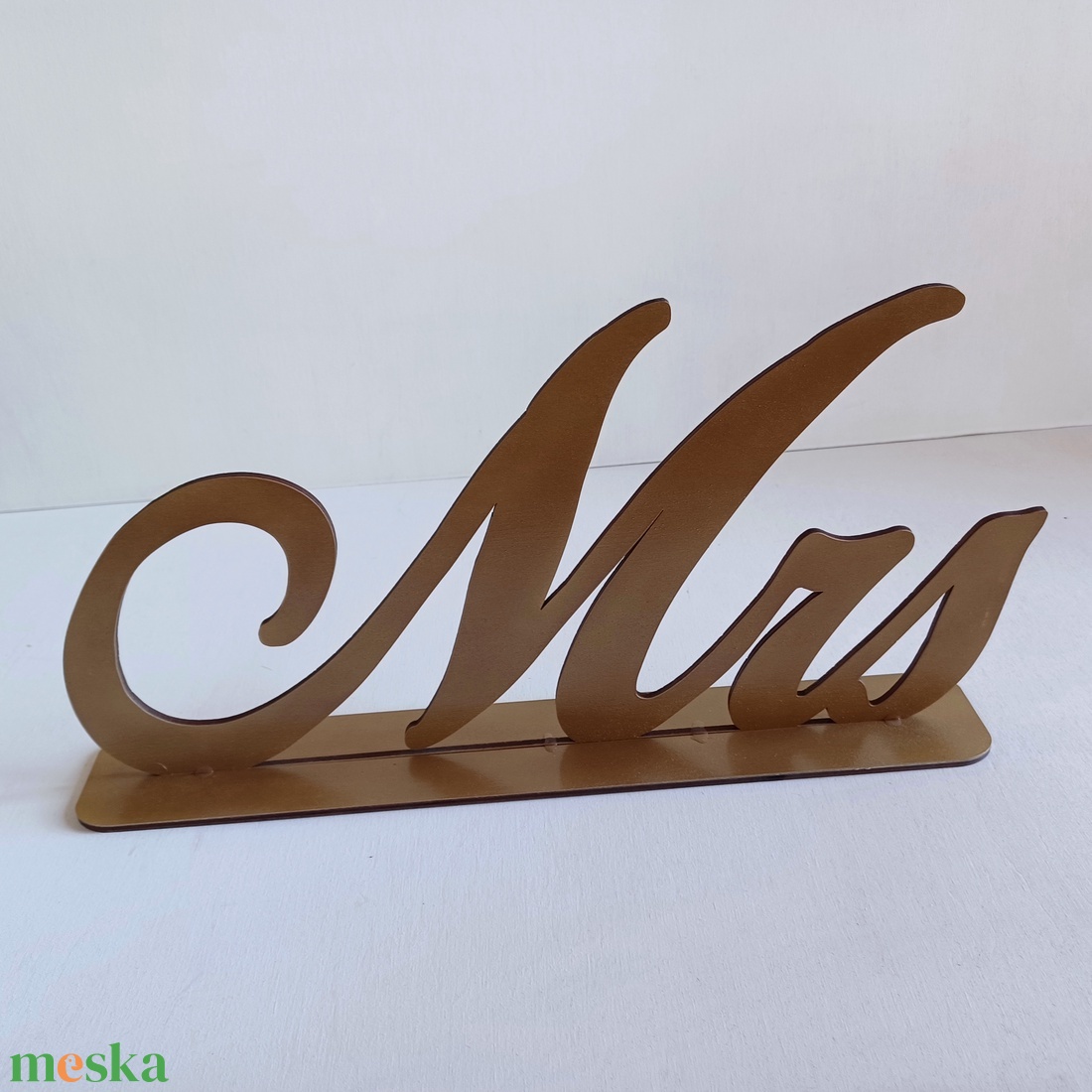 Mr és Mrs fa felirat - Elegáns esküvői dekoráció - esküvő - dekoráció - asztaldísz - Meska.hu Mr és Mrs fa felirat - Elegáns esküvői dekoráció - esküvő - dekoráció - asztaldísz - Meska.hu