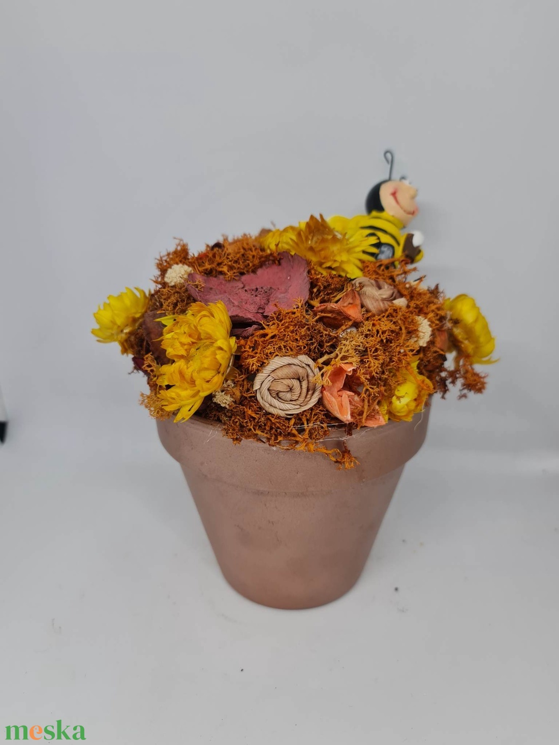 Méhecskés asztaldísz rose gold cserépben - otthon & életmód - dekoráció - asztal és polc dekoráció - asztaldísz - Meska.hu Méhecskés asztaldísz rose gold cserépben - otthon & életmód - dekoráció - asztal és polc dekoráció - asztaldísz - Meska.hu