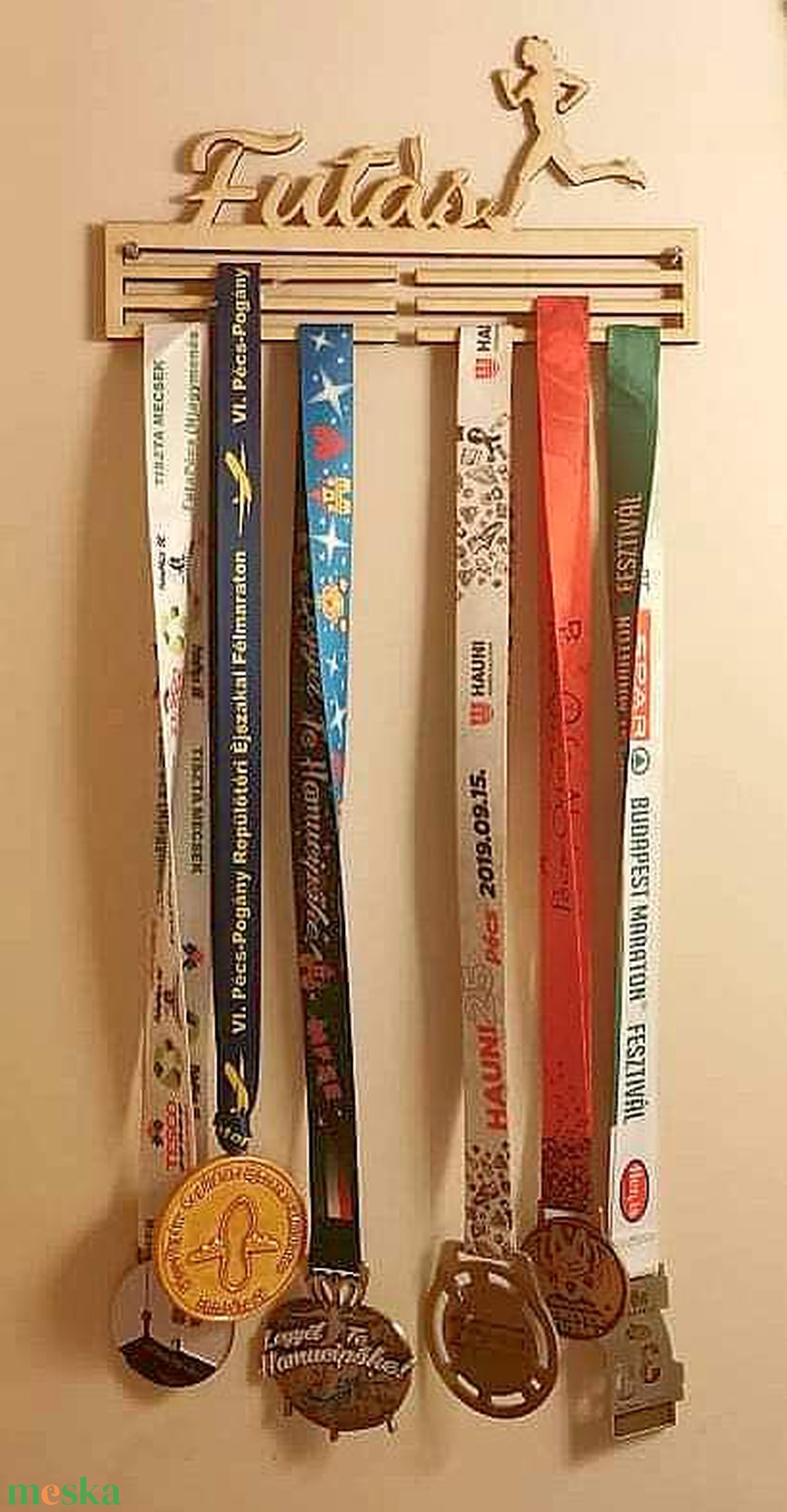Érem, érme tartó sportolóknak - játék & sport - sport és kikapcsolódás - más játékok, sportok - Meska.hu Érem, érme tartó sportolóknak - játék & sport - sport és kikapcsolódás - más játékok, sportok - Meska.hu