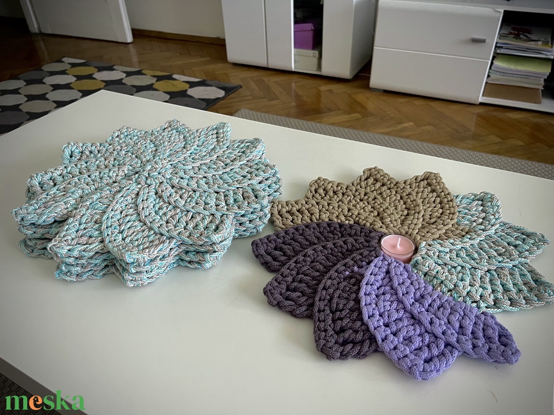 Horgolt 4 db-os alátét és mécses tartó ajándékba  - kellékek & szerszámok - dekorációs kellékek - egyéb kellékek - Meska.hu Horgolt 4 db-os alátét és mécses tartó ajándékba  - kellékek & szerszámok - dekorációs kellékek - egyéb kellékek - Meska.hu