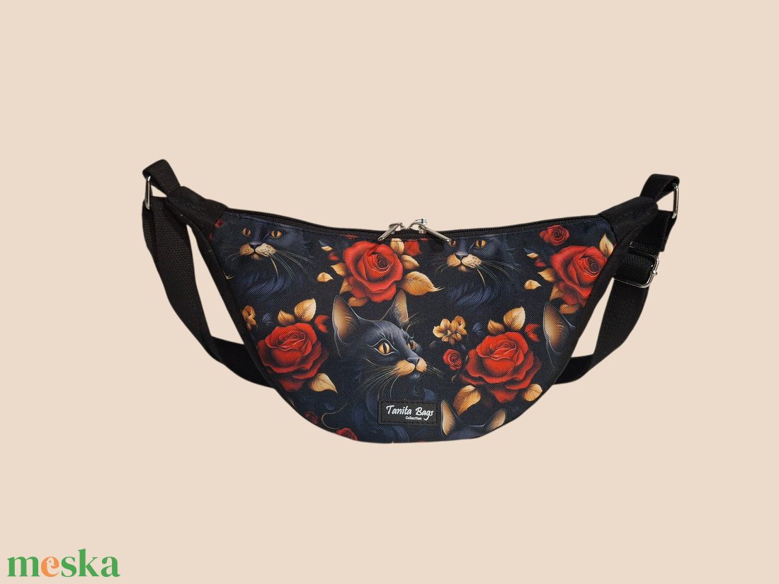  Rózsás-macskás oldaltáska - táska & tok - kézitáska & válltáska - vállon átvethető táska - Meska.hu