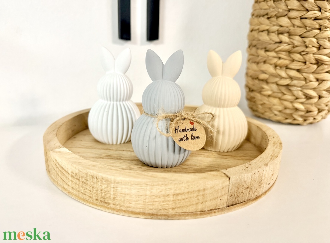 Kézműves dekor nyuszik - ünnepi díszek, dekorációk - húsvéti díszek és dekorációk - húsvéti asztaldíszek - Meska.hu