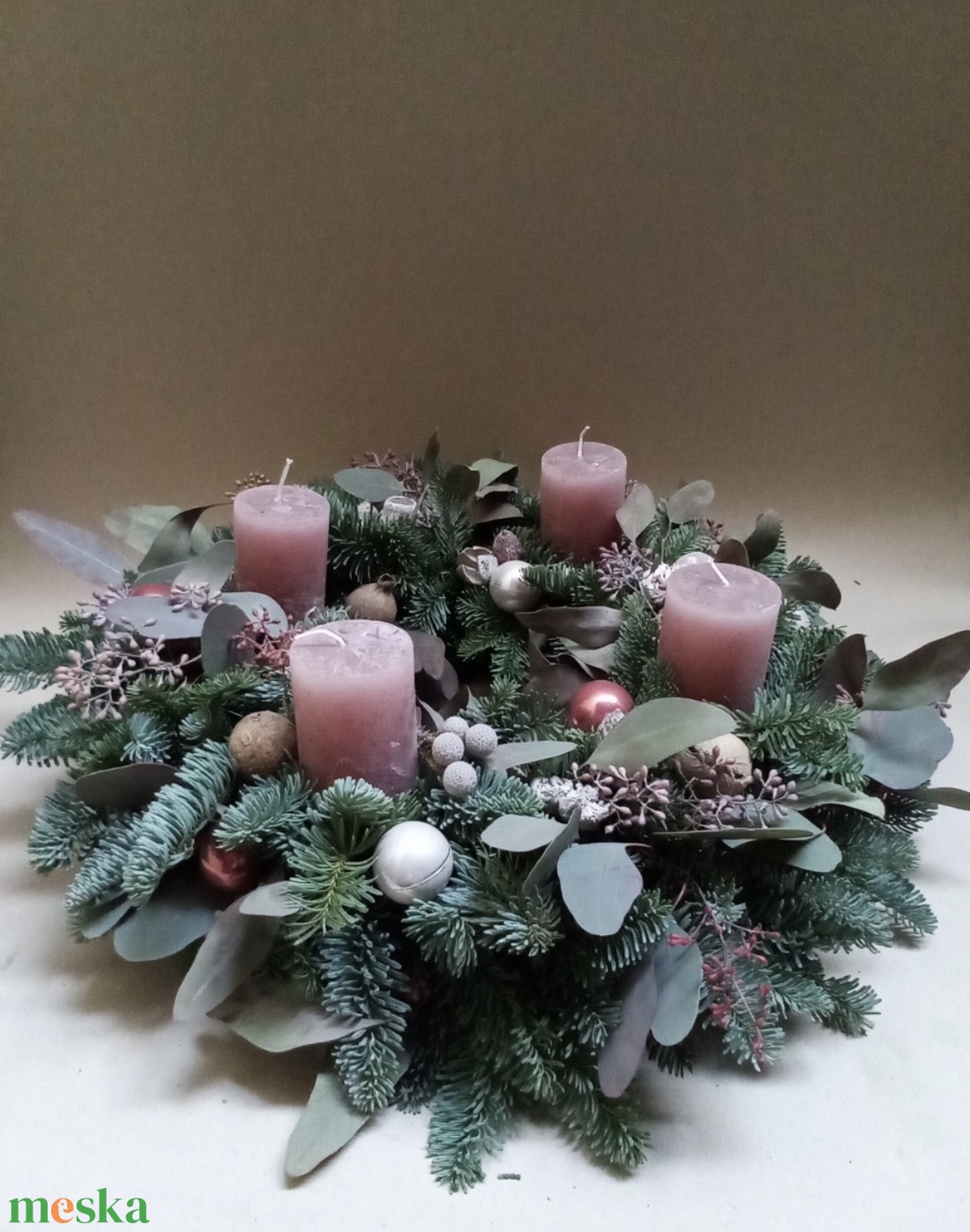 Adventi koszorú élővirág - otthon & életmód - dekoráció - virágdísz és tartó - csokor & virágdísz - Meska.hu Adventi koszorú élővirág - otthon & életmód - dekoráció - virágdísz és tartó - csokor & virágdísz - Meska.hu