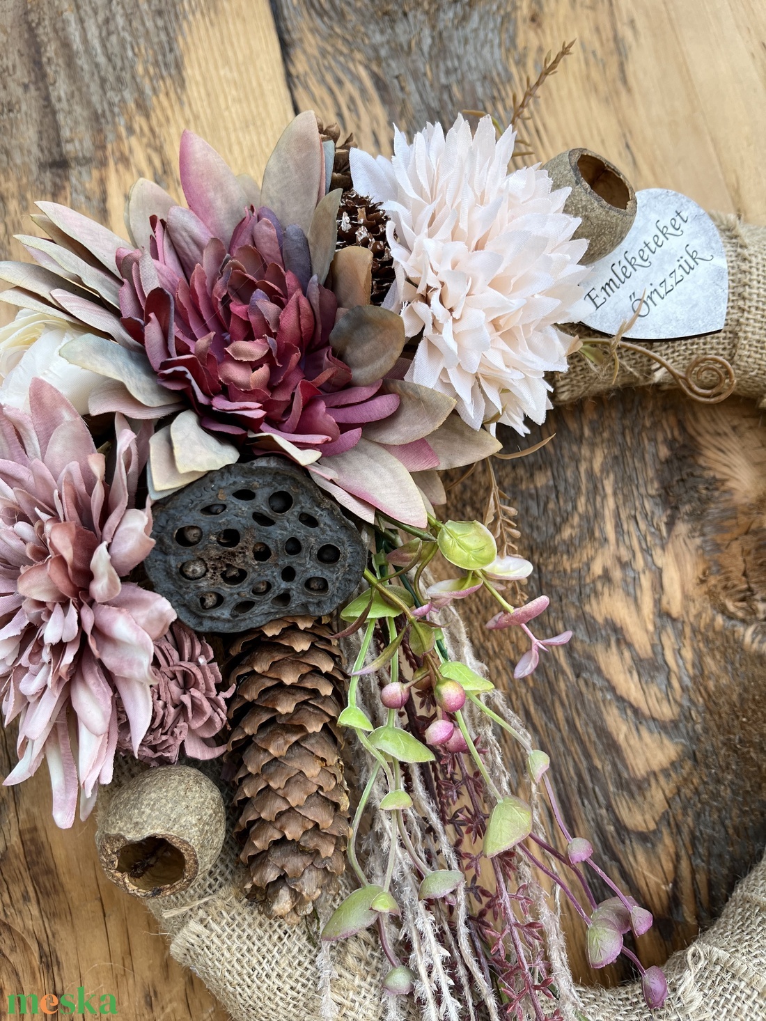 Szív sírdísz, koszorú , 30 cm - otthon & életmód - vallás - temetkezési tárgy - sírdísz, kegyeleti dísz - Meska.hu Szív sírdísz, koszorú , 30 cm - otthon & életmód - vallás - temetkezési tárgy - sírdísz, kegyeleti dísz - Meska.hu