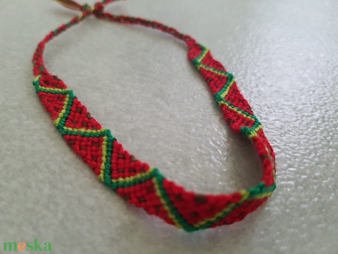 Csomózott dinnye karkötő - ékszer - karkötő - fonott karkötő - Meska.hu