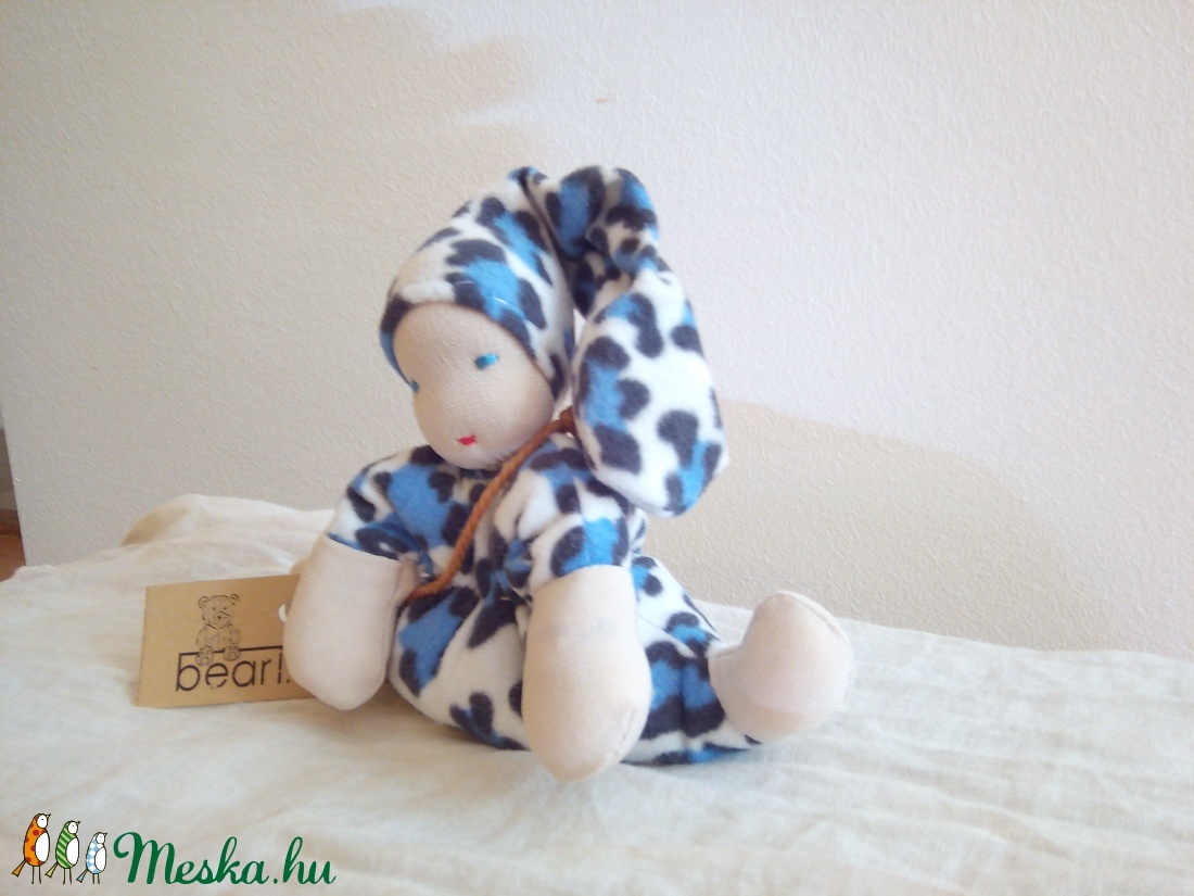 Picurka ülő Mandula-manó -  - Meska.hu