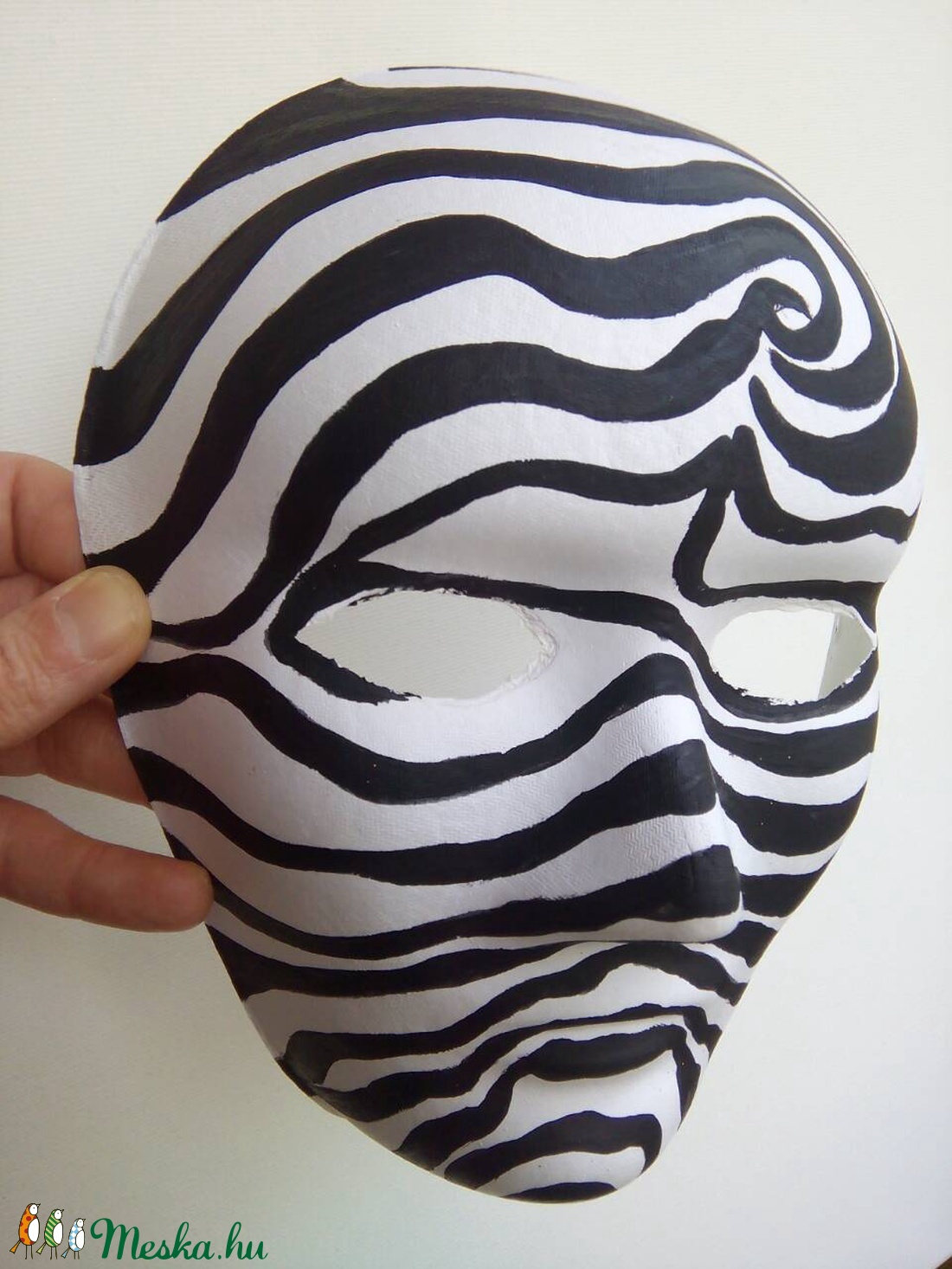 Maszk fekete-fehér -  - Meska.hu