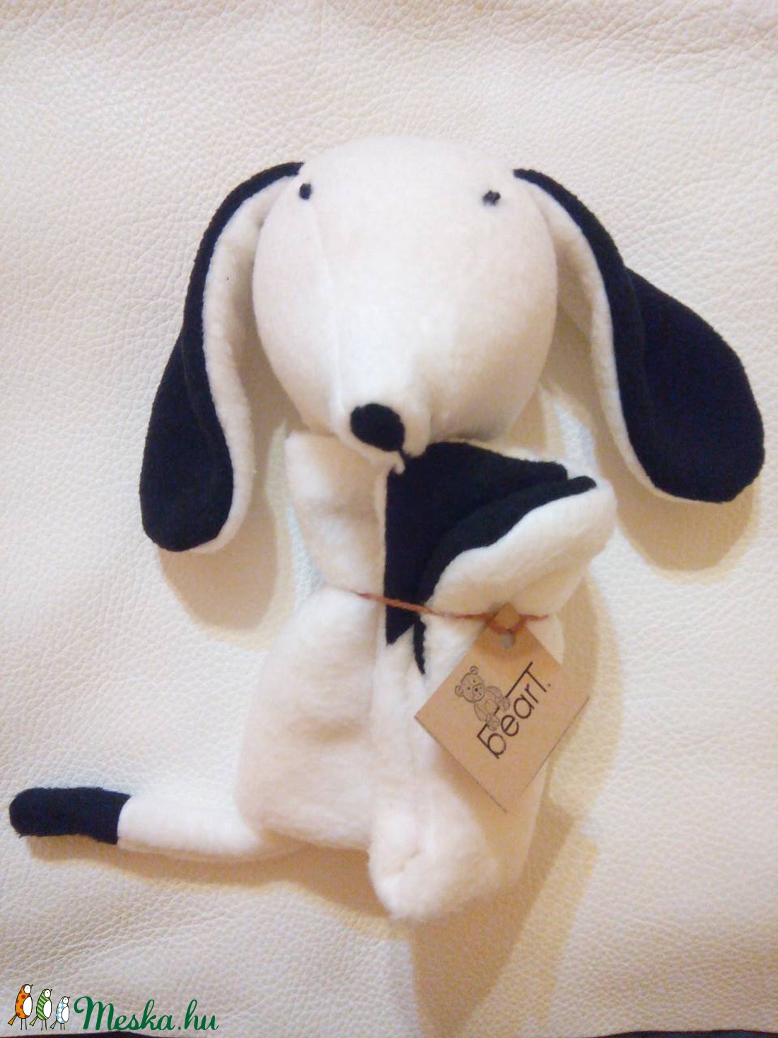 Fekete-fehér polár alvó kutya -  - Meska.hu