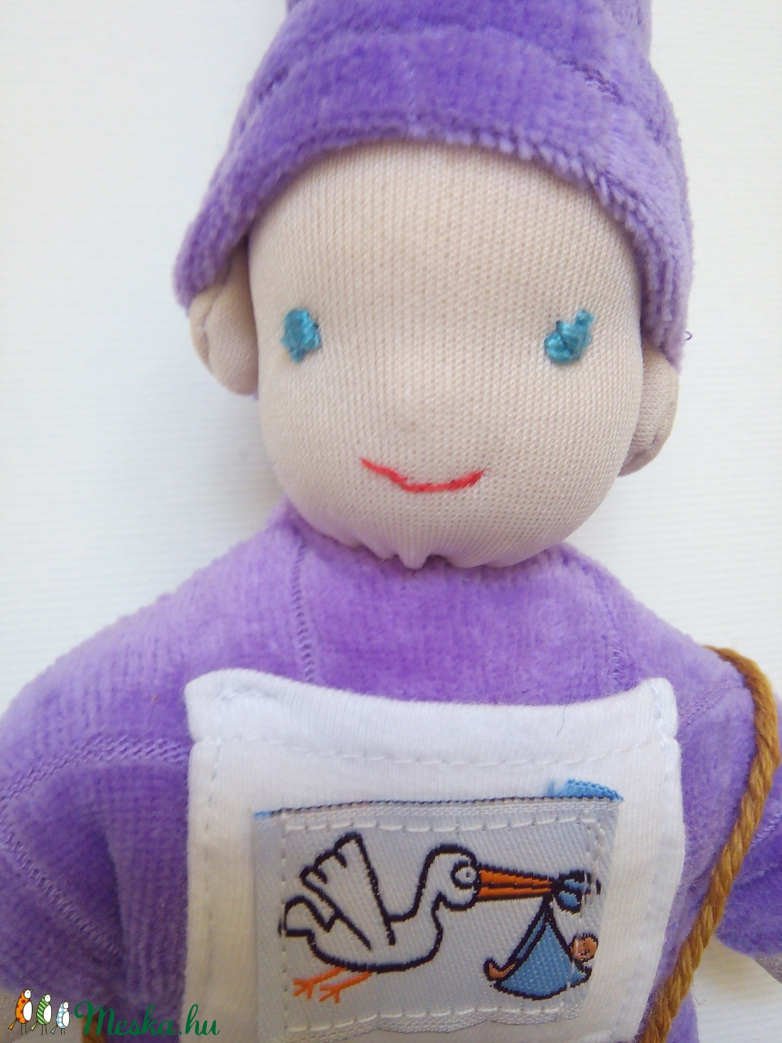 Tenyeremen hordozlak manó  : ) lila -  - Meska.hu