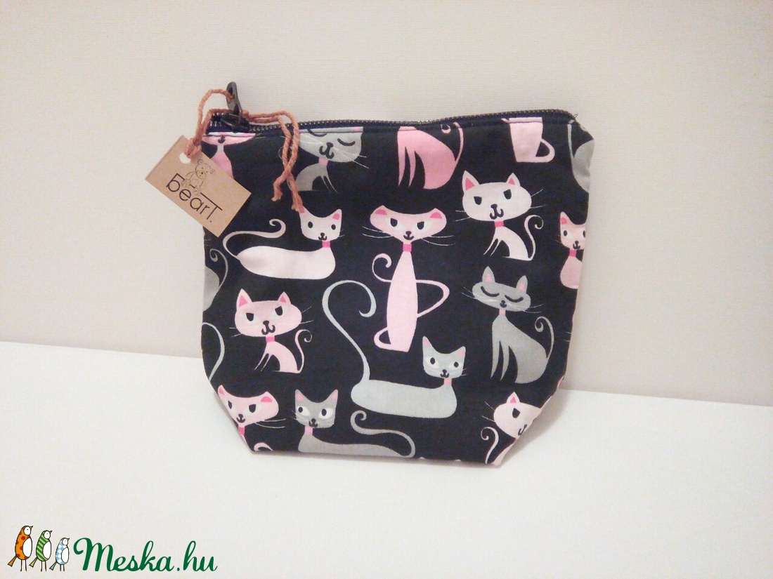 Fekete cicás neszesszer -  - Meska.hu