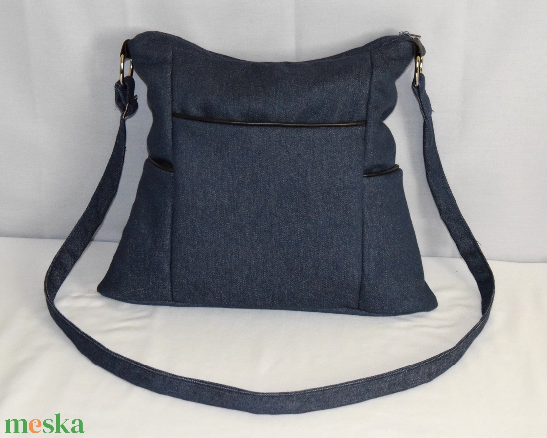 Táska, farmer női válltáska, sok zsebes , crossbody táska cipzárral, vállon átvethető füllel, sportos - táska & tok - kézitáska & válltáska - vállon átvethető táska - Meska.hu Táska, farmer női válltáska, sok zsebes , crossbody táska cipzárral, vállon átvethető füllel, sportos - táska & tok - kézitáska & válltáska - vállon átvethető táska - Meska.hu