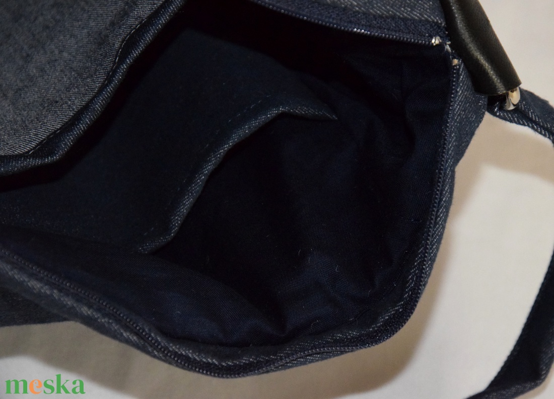 Táska, farmer női válltáska, sok zsebes , crossbody táska cipzárral, vállon átvethető füllel, sportos - táska & tok - kézitáska & válltáska - vállon átvethető táska - Meska.hu Táska, farmer női válltáska, sok zsebes , crossbody táska cipzárral, vállon átvethető füllel, sportos - táska & tok - kézitáska & válltáska - vállon átvethető táska - Meska.hu