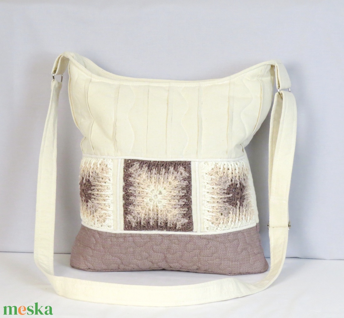 Táska, női válltáska, bézs, nyers női kézműves vászontáska, quilting, designer, horgolt betétekkel - táska & tok - kézitáska & válltáska - nagy pakolós táska - Meska.hu Táska, női válltáska, bézs, nyers női kézműves vászontáska, quilting, designer, horgolt betétekkel - táska & tok - kézitáska & válltáska - nagy pakolós táska - Meska.hu