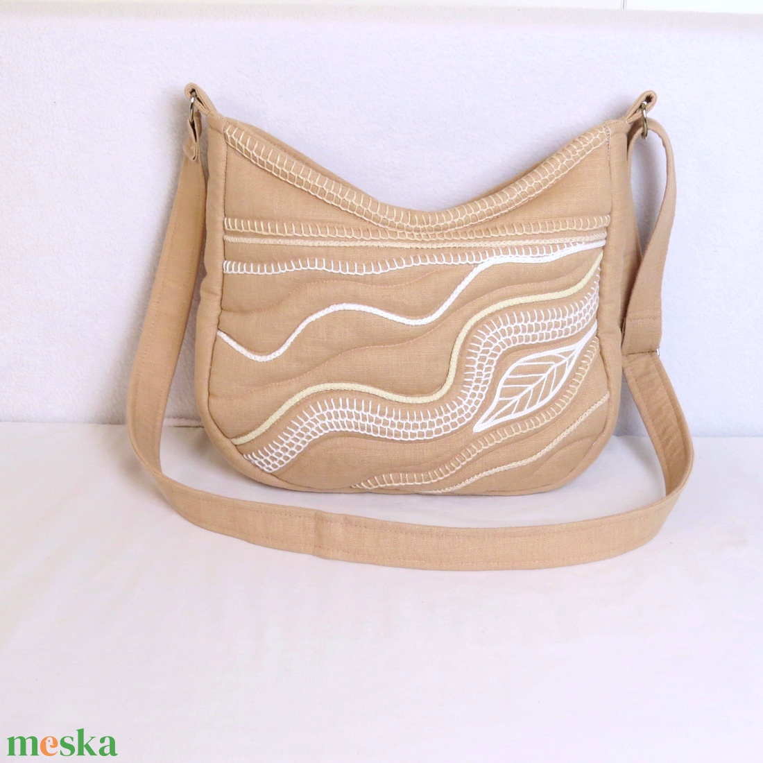 Táska, púder lenvászon válltáska, egyedi crossbody natural, leaf, levél applikációval - táska & tok - kézitáska & válltáska - válltáska - Meska.hu Táska, púder lenvászon válltáska, egyedi crossbody natural, leaf, levél applikációval - táska & tok - kézitáska & válltáska - válltáska - Meska.hu