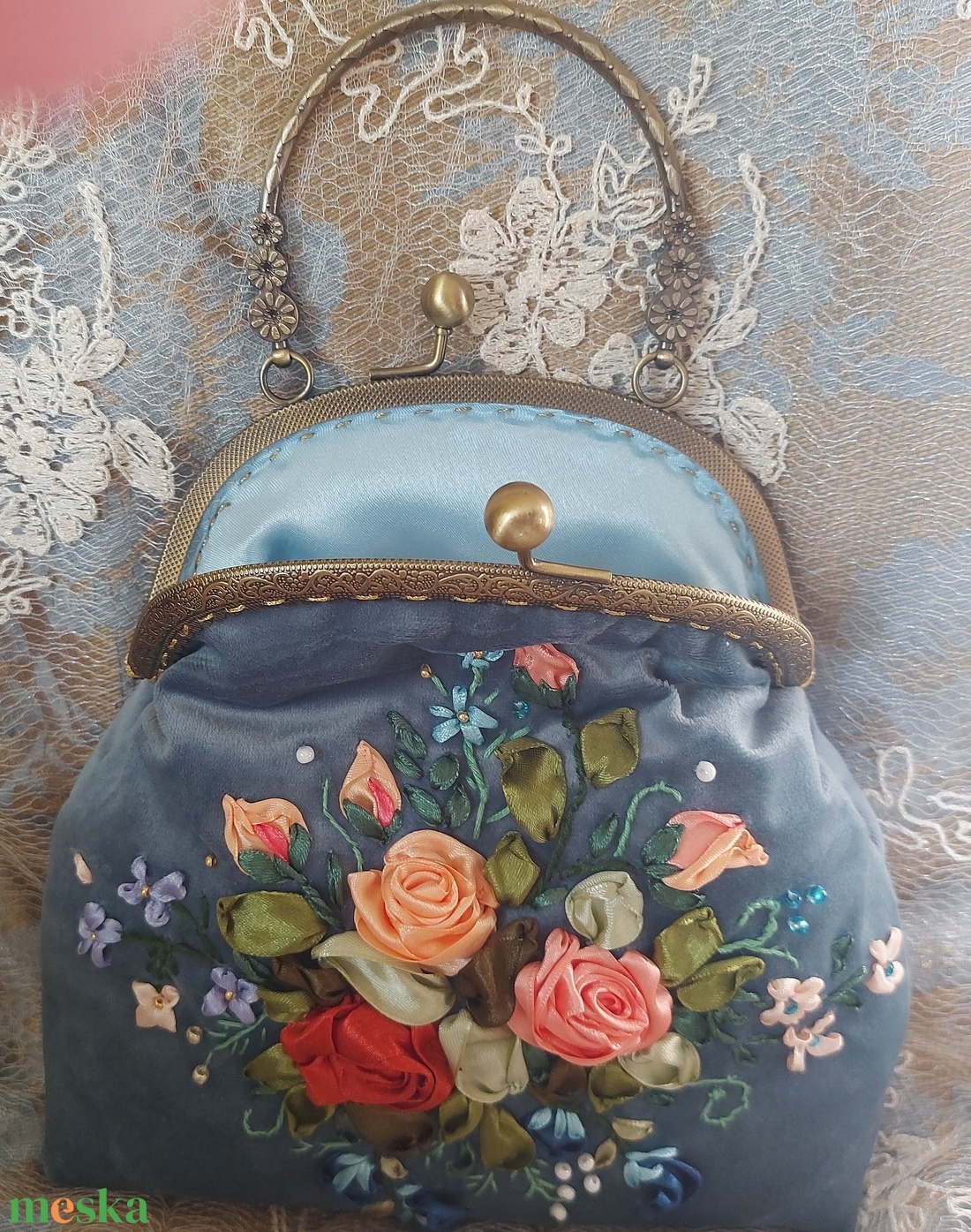 Kézzel készített kézitáska. Kézzel hímzett. - táska & tok - kézitáska & válltáska - kézitáska - Meska.hu