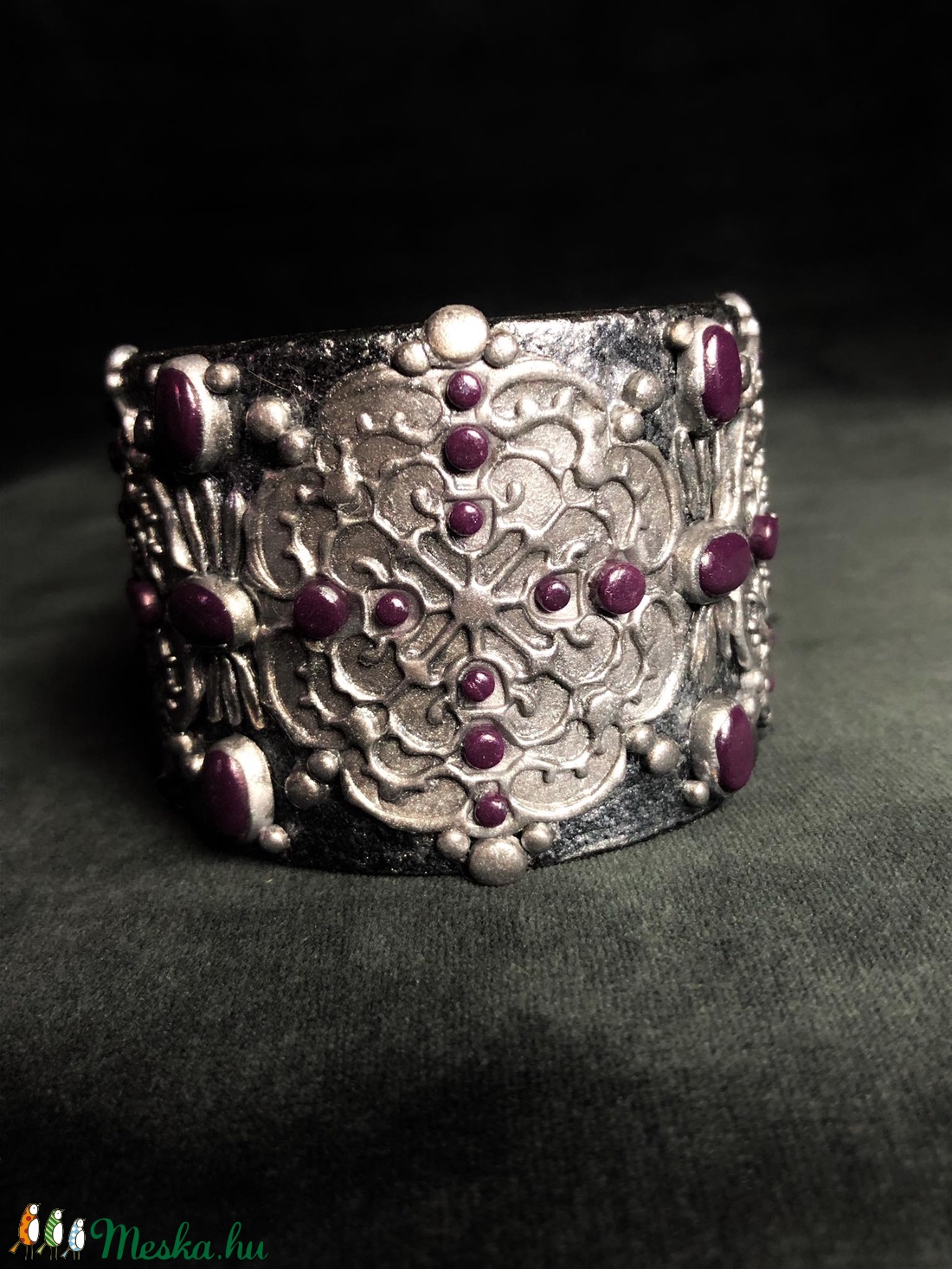 Lila köves Gothic karkötő - ékszer - karkötő - széles karkötő - Meska.hu