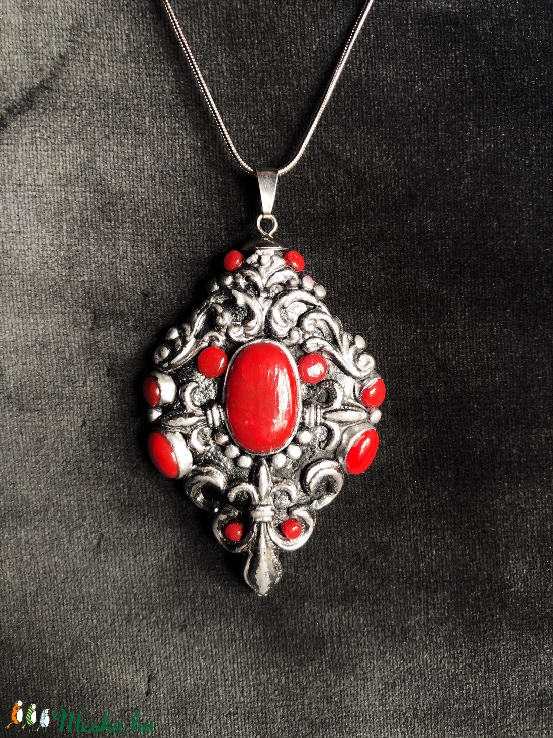 Gothic stílusú medál - ékszer - nyaklánc - medál - Meska.hu