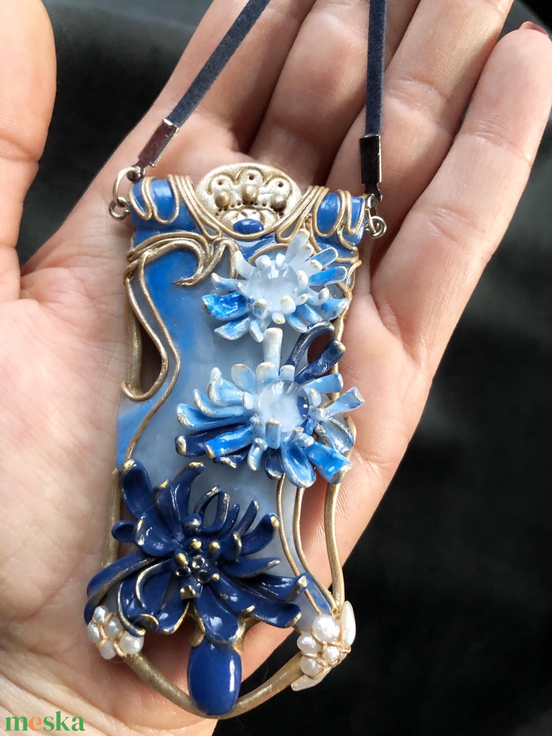 Kék virágos Art Nouveau nyaklánc - ékszer - nyaklánc - medálos nyaklánc - Meska.hu