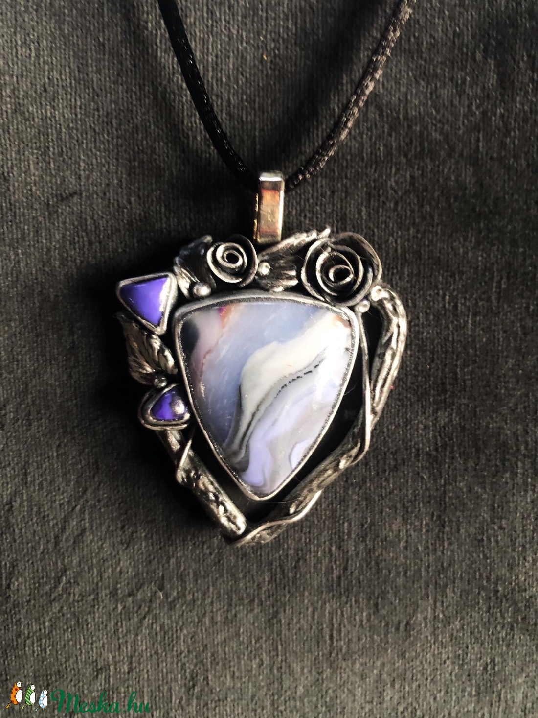 Antik hatású lila köves nyaklánc - ékszer - nyaklánc - medálos nyaklánc - Meska.hu