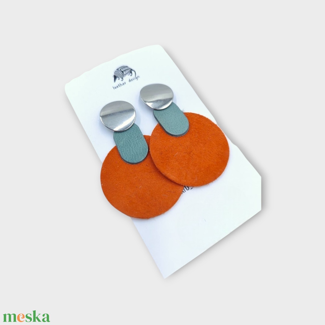 BAUHAUS bőr fülbevaló- narancs - ékszer - fülbevaló - lógó fülbevaló - Meska.hu