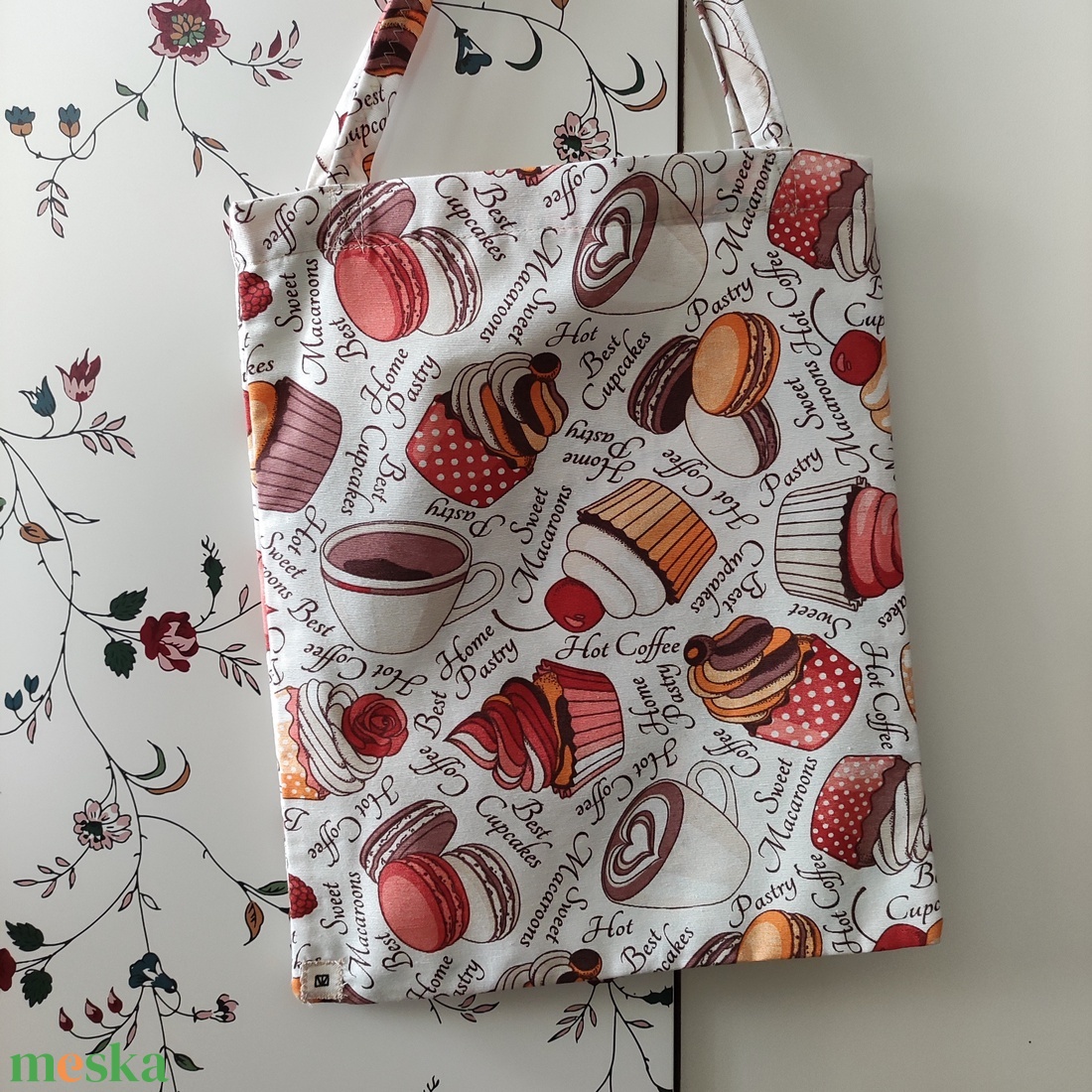 kávészünet aranyos mintás, sütis válltáska - táska & tok - bevásárlás & shopper táska - shopper, textiltáska, szatyor - Meska.hu kávészünet aranyos mintás, sütis válltáska - táska & tok - bevásárlás & shopper táska - shopper, textiltáska, szatyor - Meska.hu