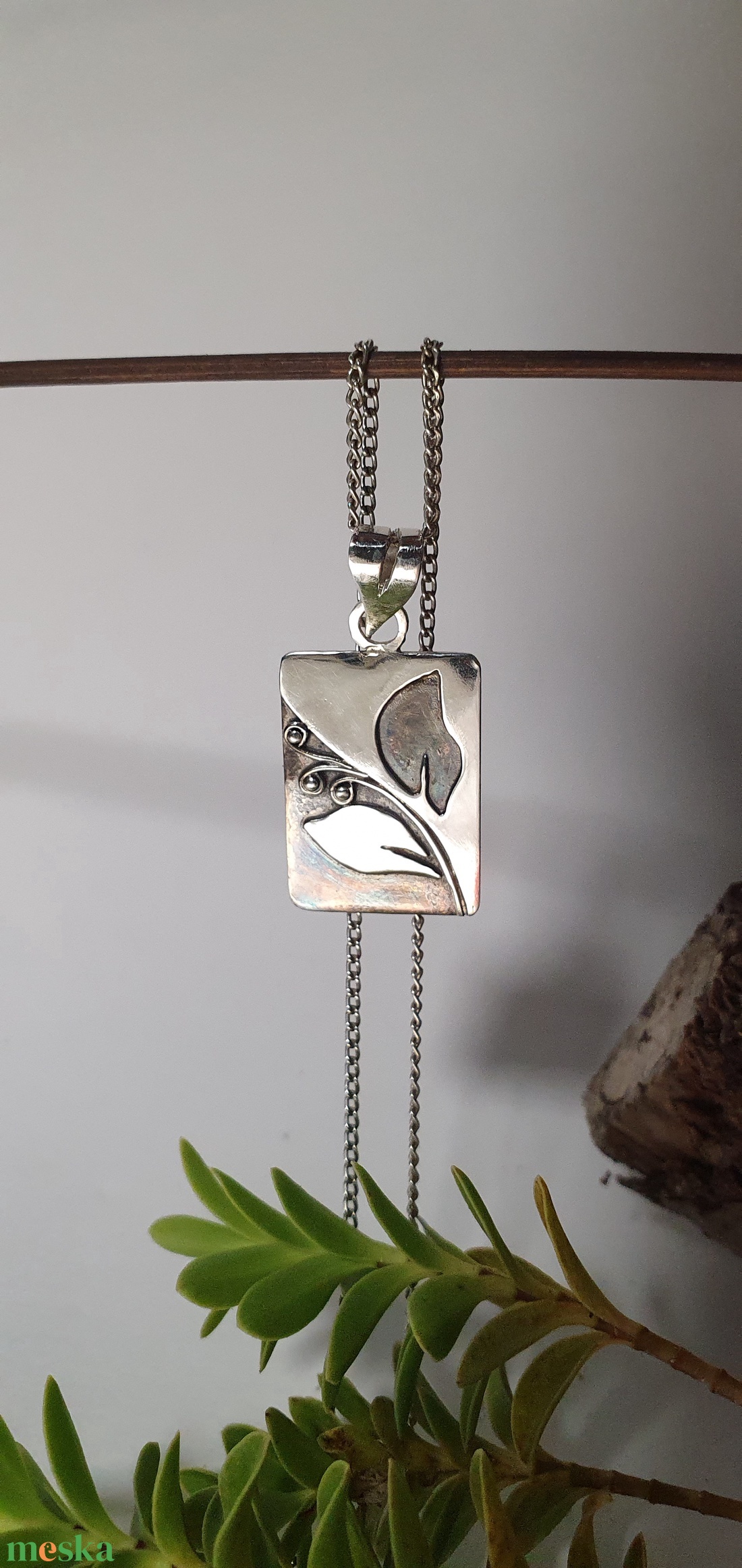 Füveskönyv - Virágos, leveles 925-ös finomságú ezüst medál  - ékszer - nyaklánc - medál - Meska.hu