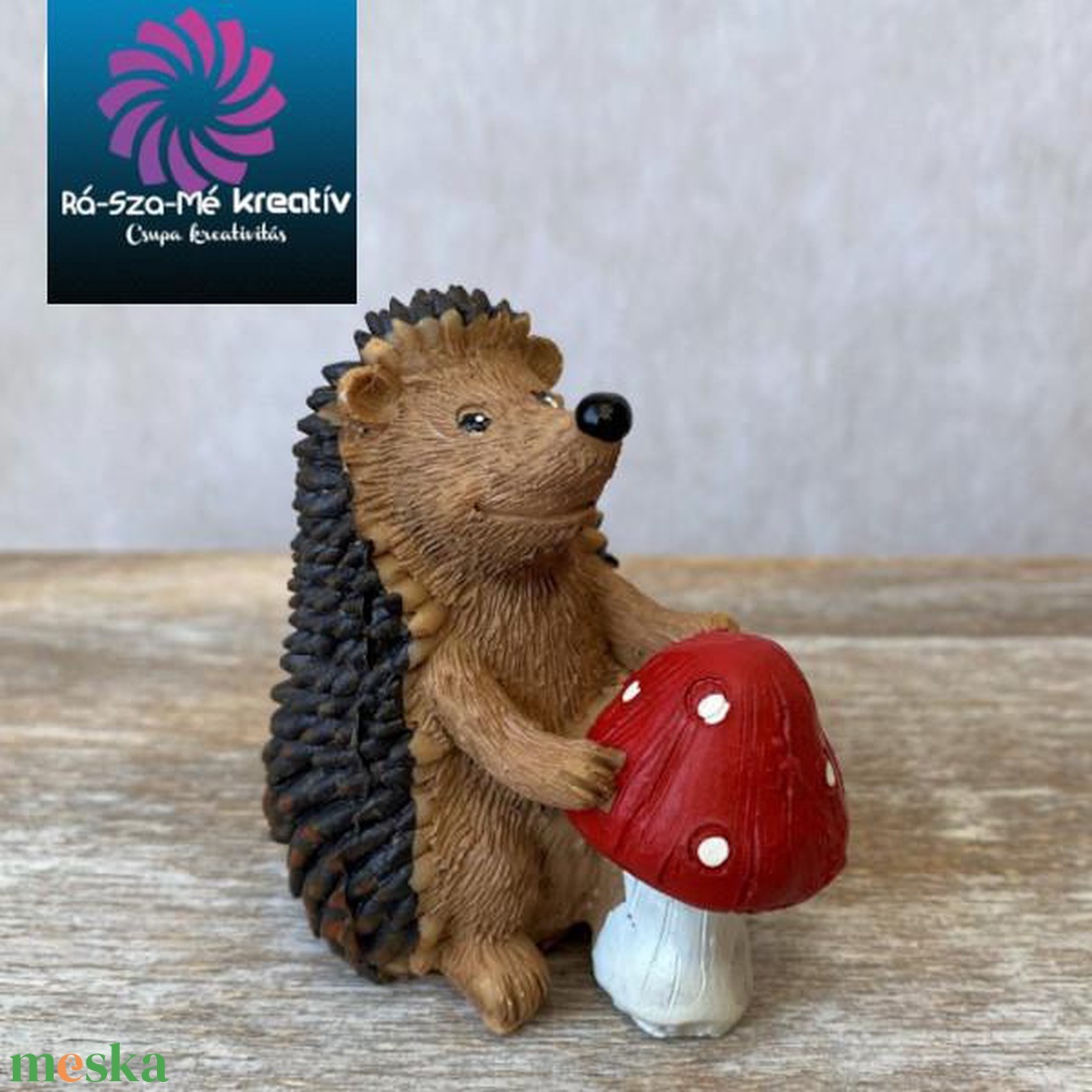 Süni figura gombával 7 cm - kellékek & szerszámok - dekorációs kellékek - figurák - Meska.hu Süni figura gombával 7 cm - kellékek & szerszámok - dekorációs kellékek - figurák - Meska.hu
