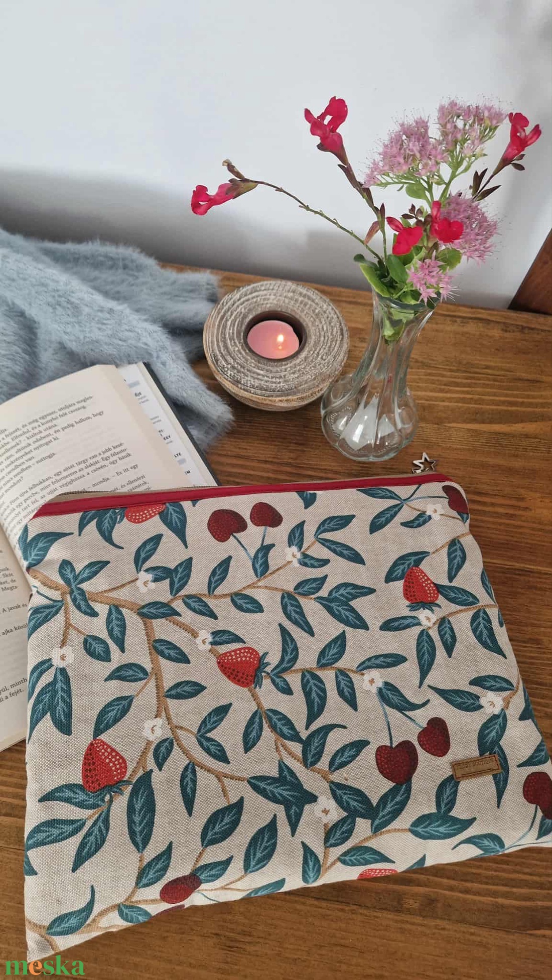 Könyvtartó - könyv & zene - könyvtok - Meska.hu Könyvtartó - könyv & zene - könyvtok - Meska.hu