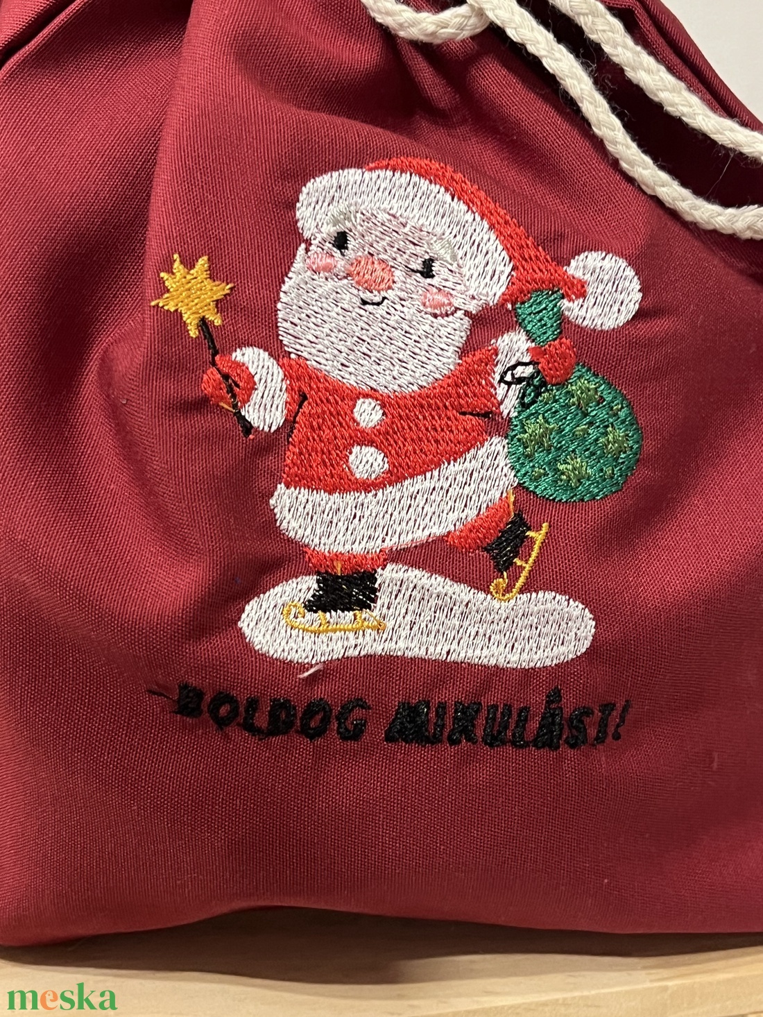 Hímzett Mikulás -zsák bordó - karácsony - mikulás - mikulás zsák - Meska.hu