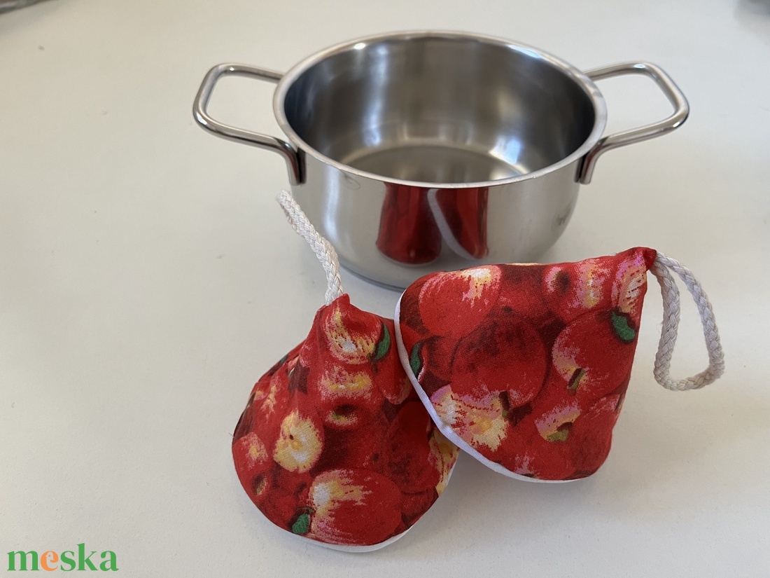 Edényfogó - almák - otthon & életmód - konyhafelszerelés, tálalás - konyhai textil - edényfogó & edényfedő - Meska.hu
