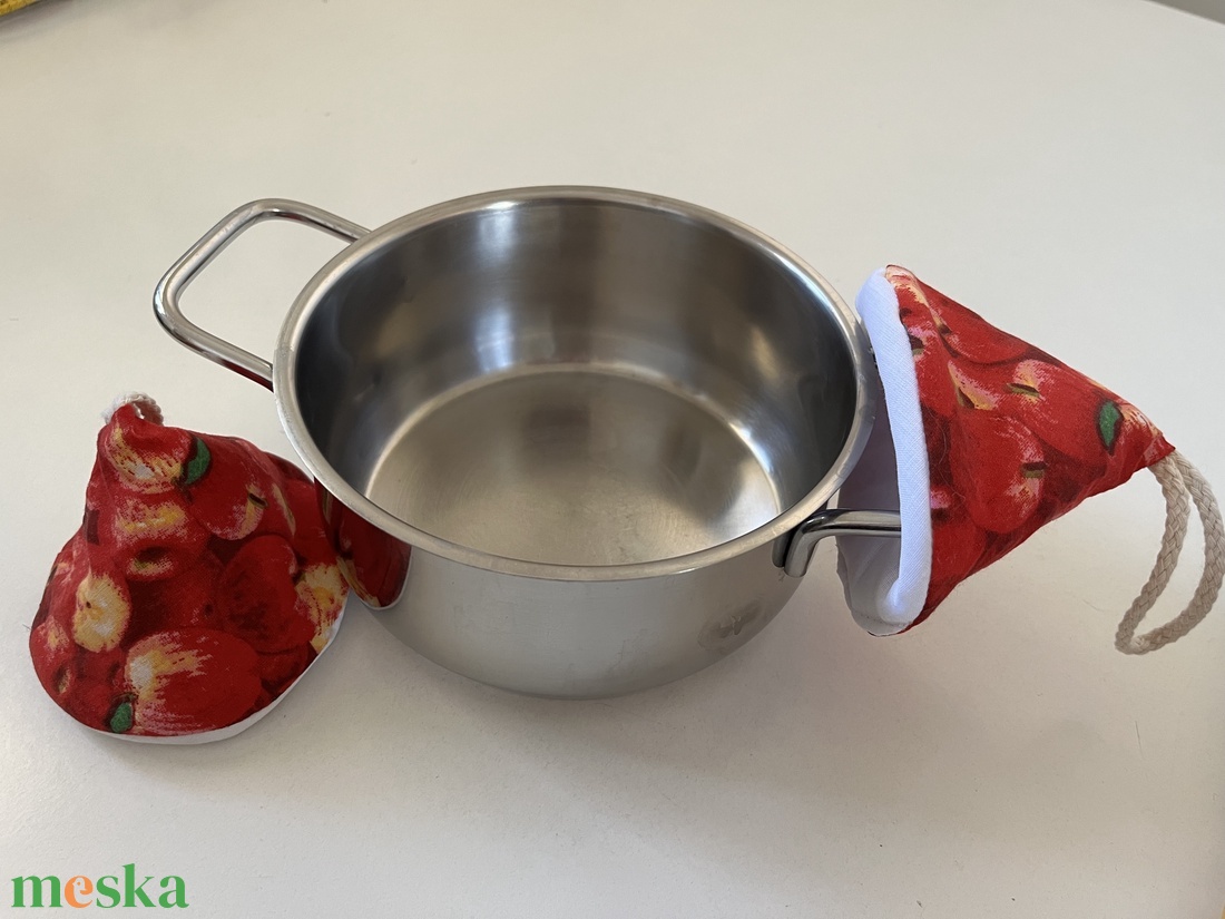 Edényfogó - almák - otthon & életmód - konyhafelszerelés, tálalás - konyhai textil - edényfogó & edényfedő - Meska.hu