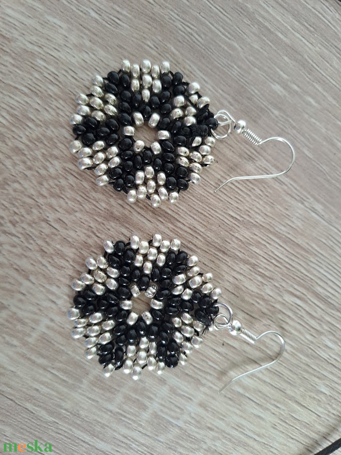 Fekete-ezüst ékszer szett (nyaklánc + fülbevaló) - ékszer - ékszerszett - Meska.hu